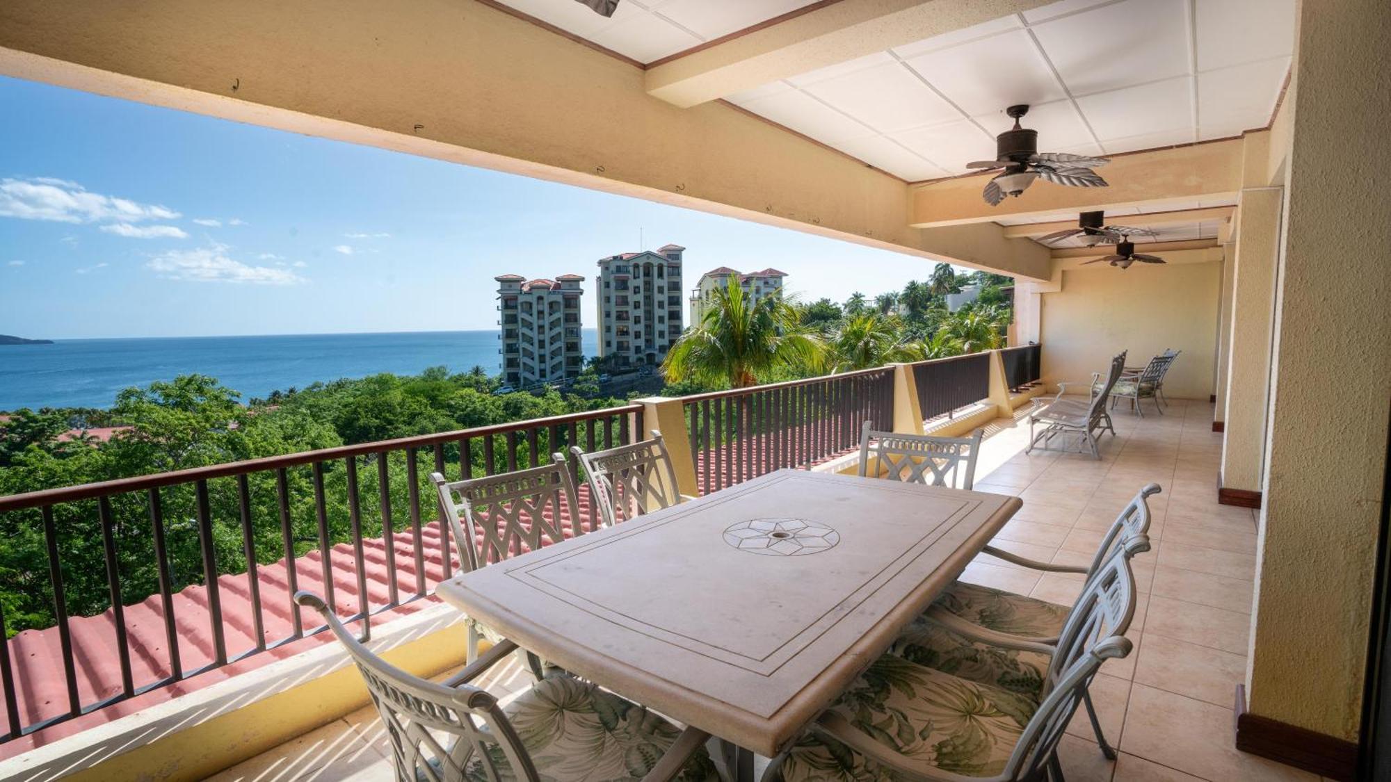 Presidential 15-oceanview Apartment Playa Flamingo