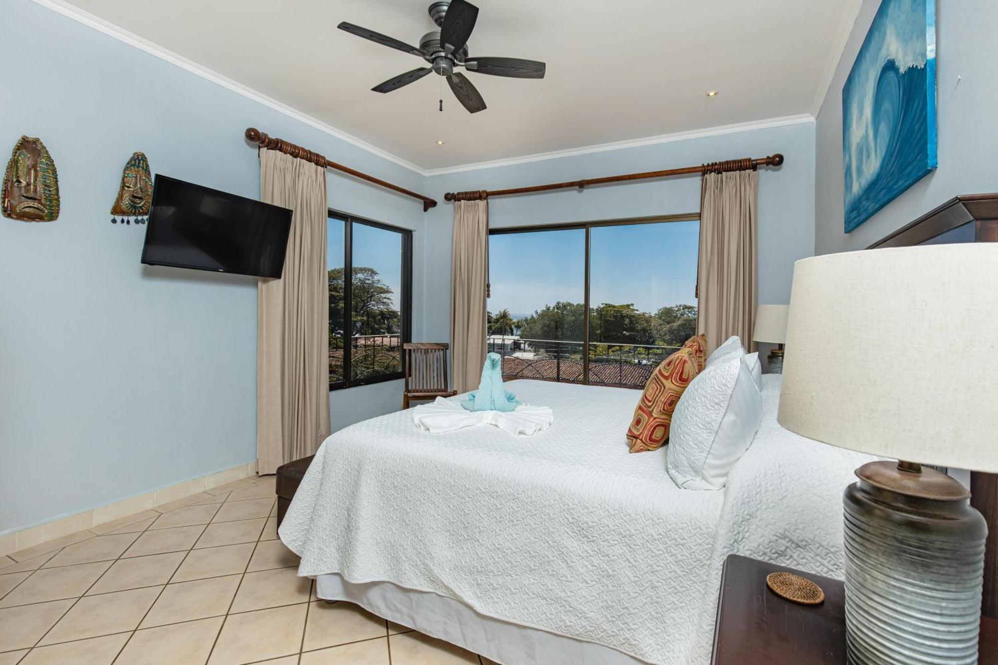Sunrise 43 - 2 Bedroom Ocean View Apartment Tamarindo