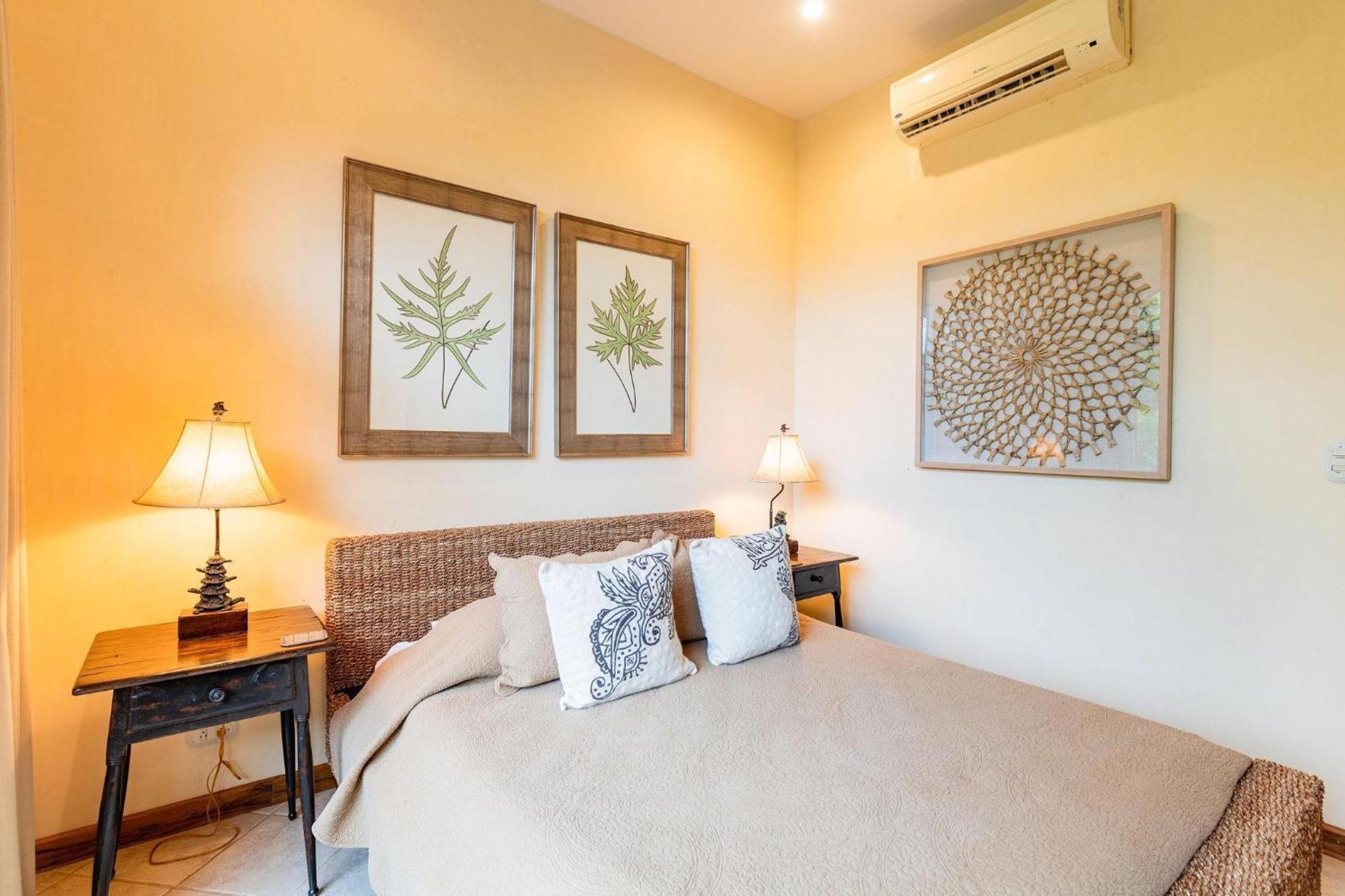Casa Rosa- Luxury Ocean View 3 Bedroom *