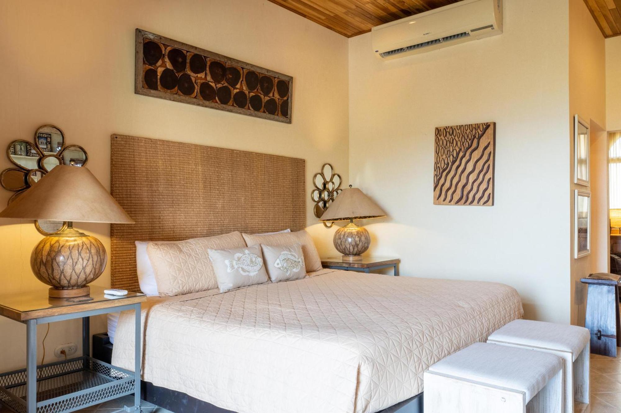 Casa Rosa- Luxury Ocean View 3 Bedroom Holiday home Brasilito