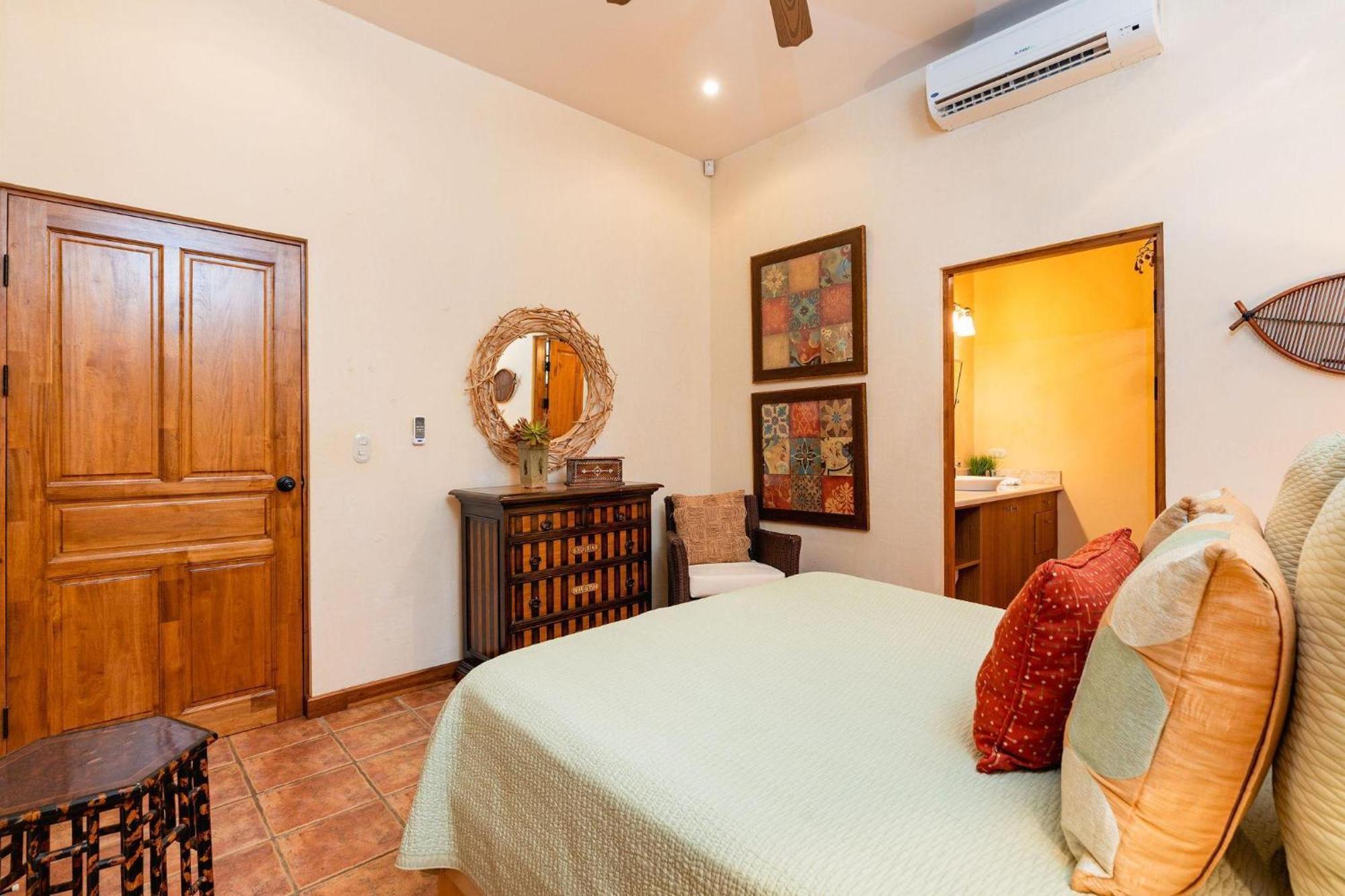 Casa Rosa- Luxury Ocean View 3 Bedroom Holiday home