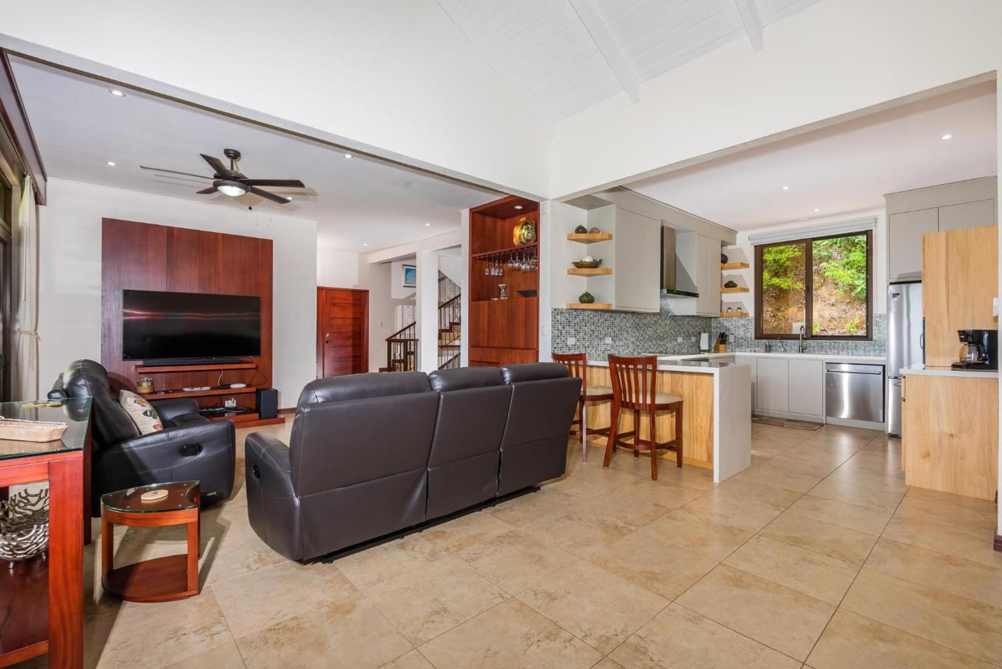Casa Del Mar - 4 Bedroom House In Flamingo Holiday home