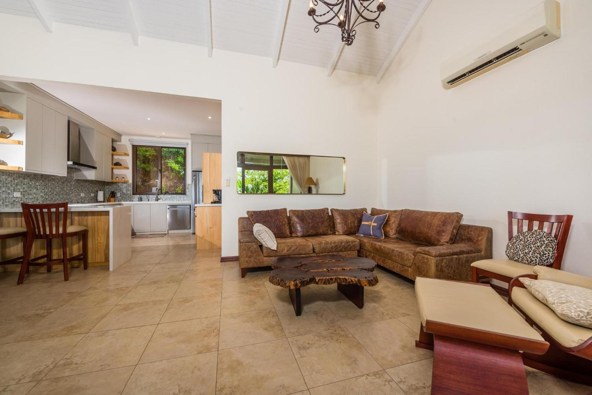 Casa Del Mar - 4 Bedroom House In Flamingo *