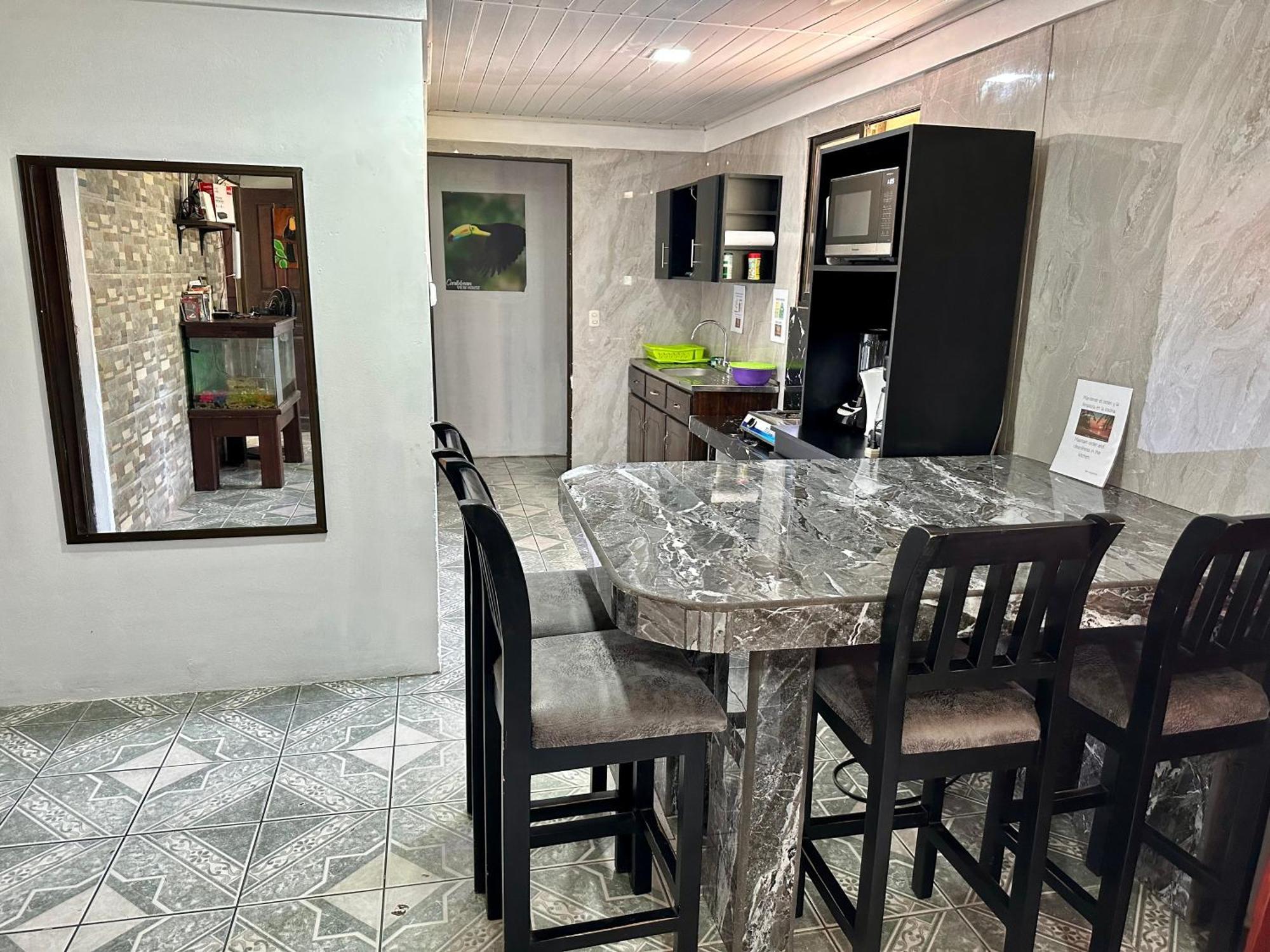 Caribbean View House Guest house *
