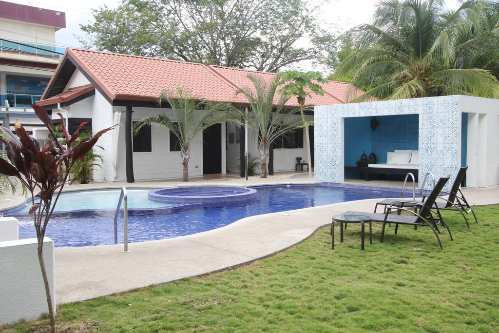 Hotel Fatdaddy's Cabinas Potrero (Guanacaste)