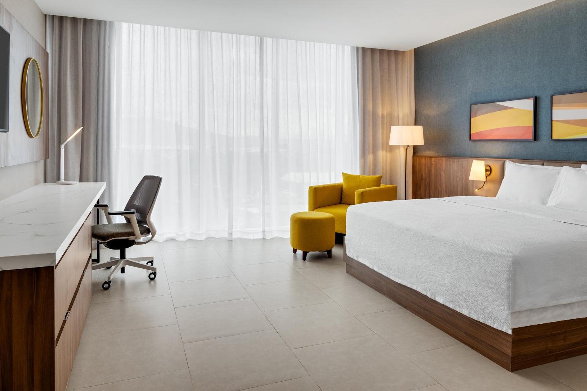 Hilton Garden San Jose Airport Mall