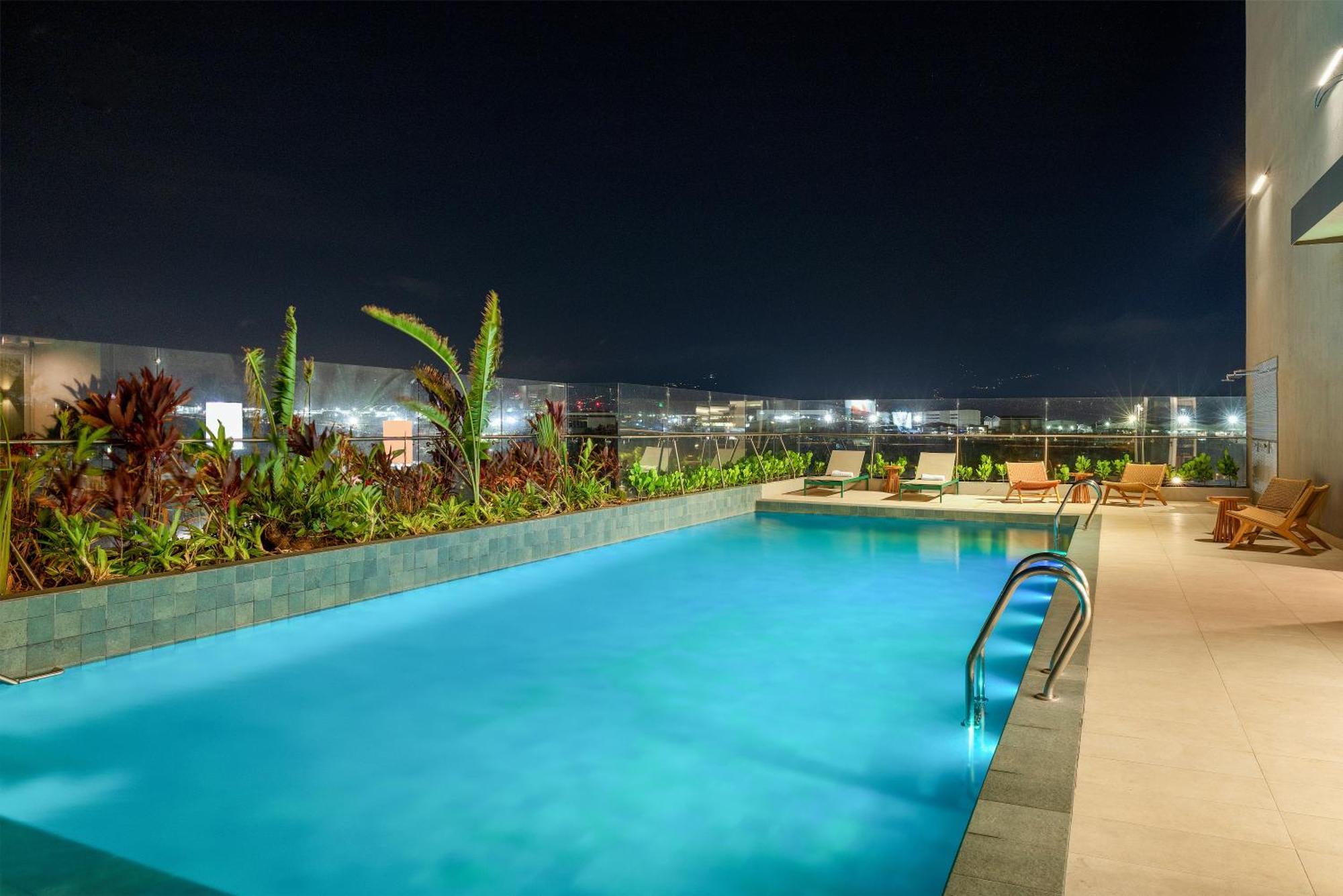 Hilton Garden San Jose Airport Mall Hotel