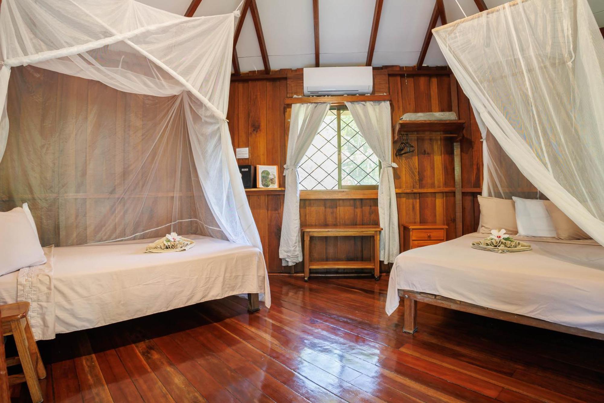 Ache Lodge Cahuita