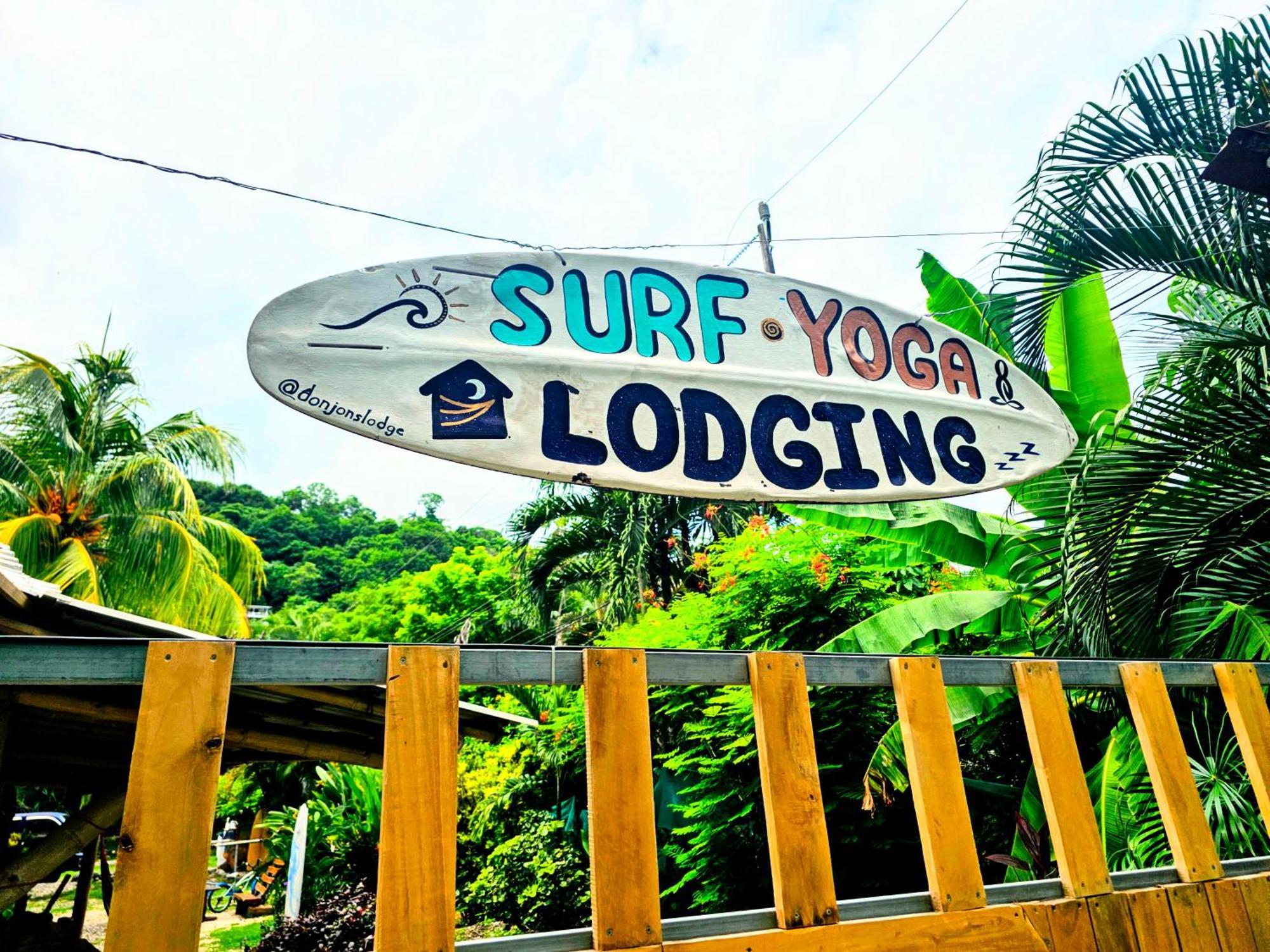 Lodge Don Jon's Surf And Yoga