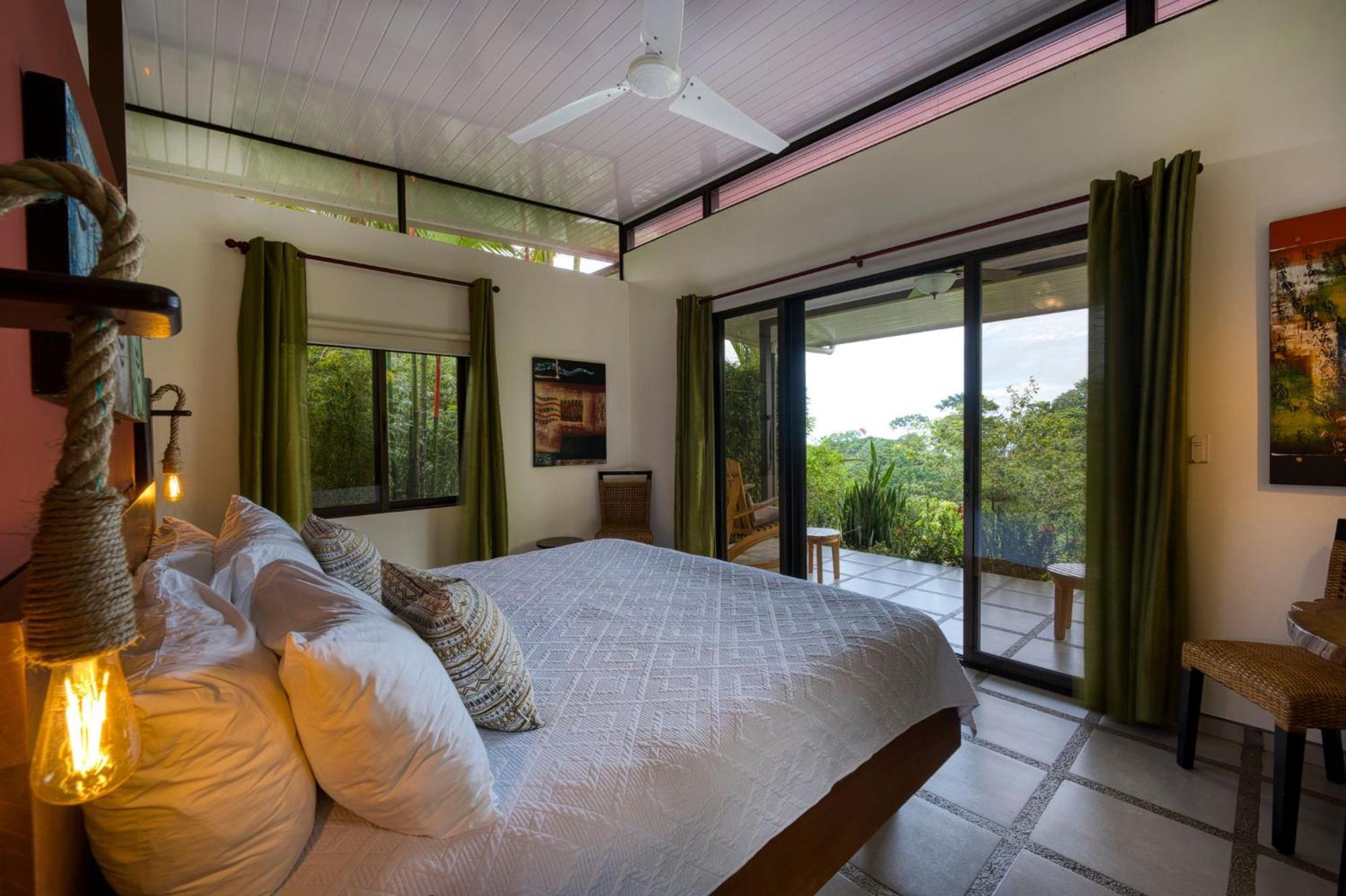 Nature's Edge Boutique Lodge *