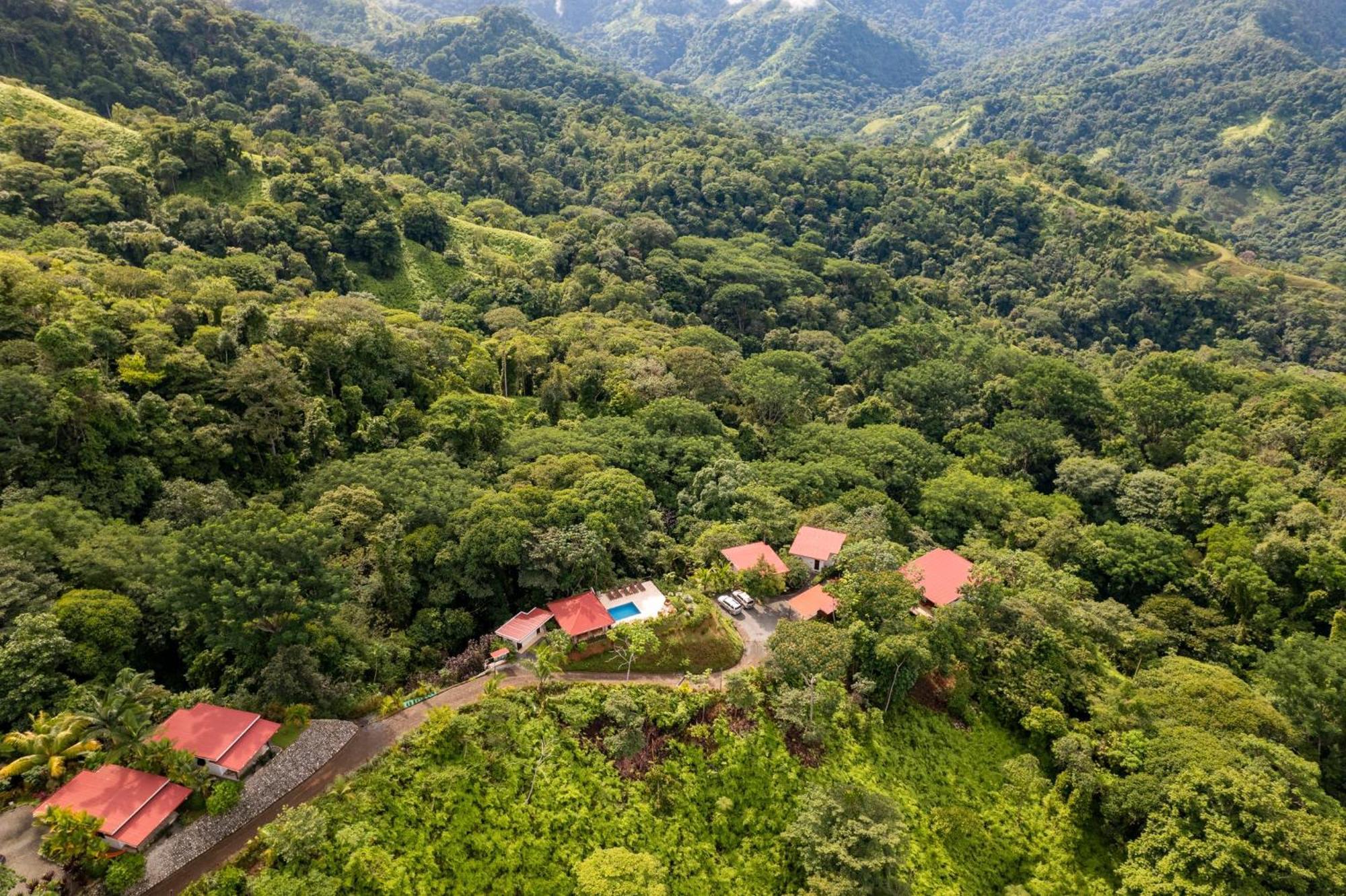 Nature's Edge Boutique * Uvita