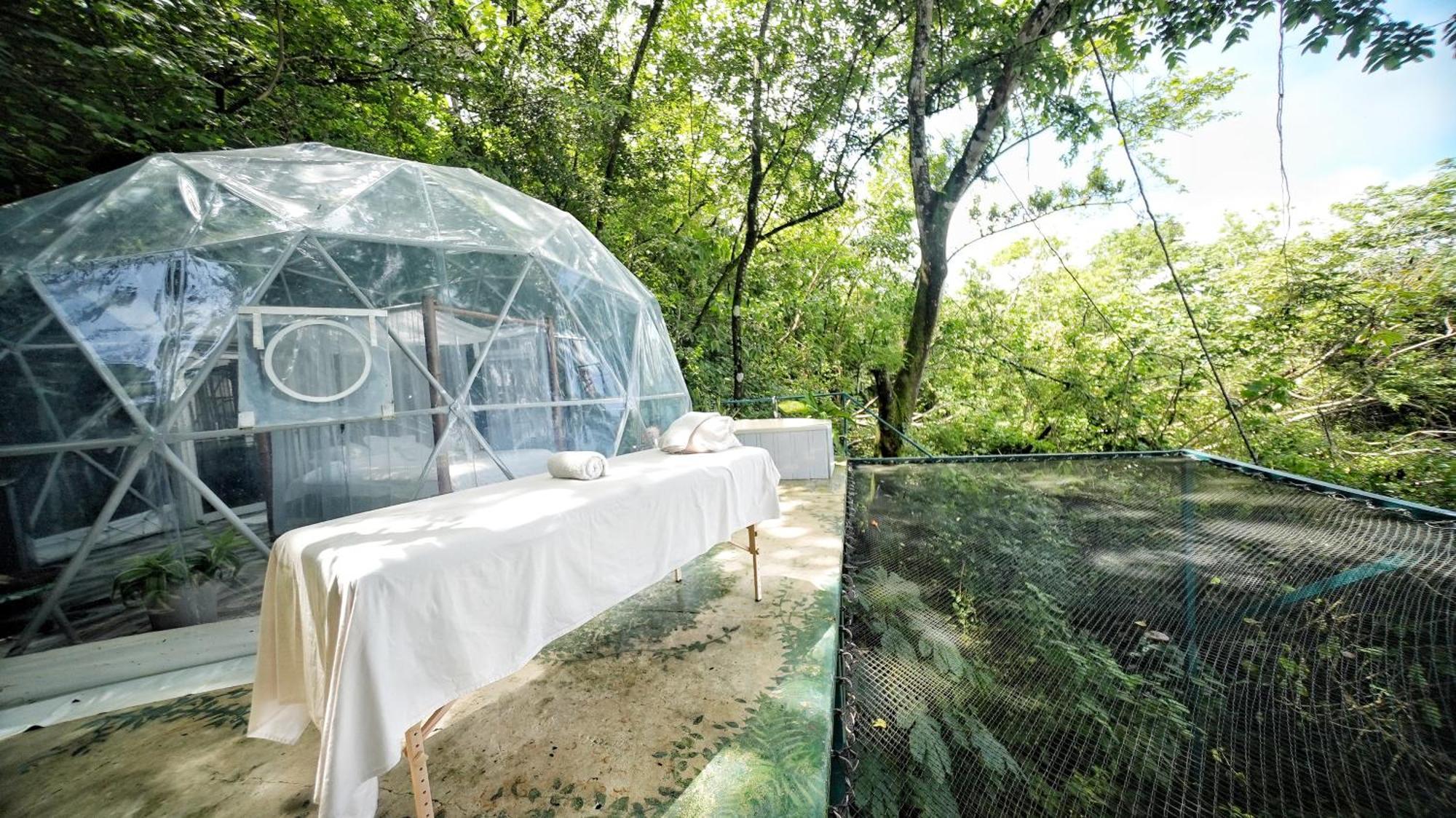 Domos Mirador Romantic Private Honeymoon Glamping 3*