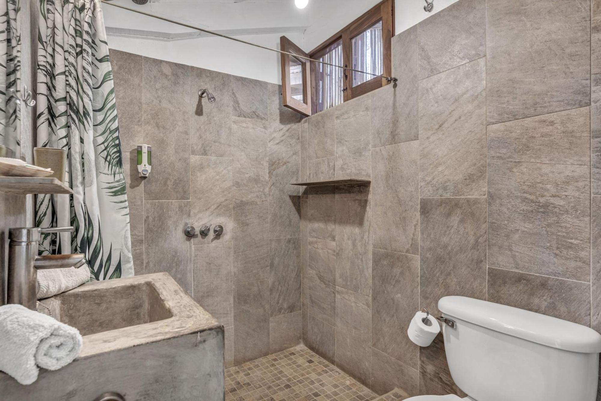 Bed & Breakfast The Beach Bungalows Tamarindo- Adults Only