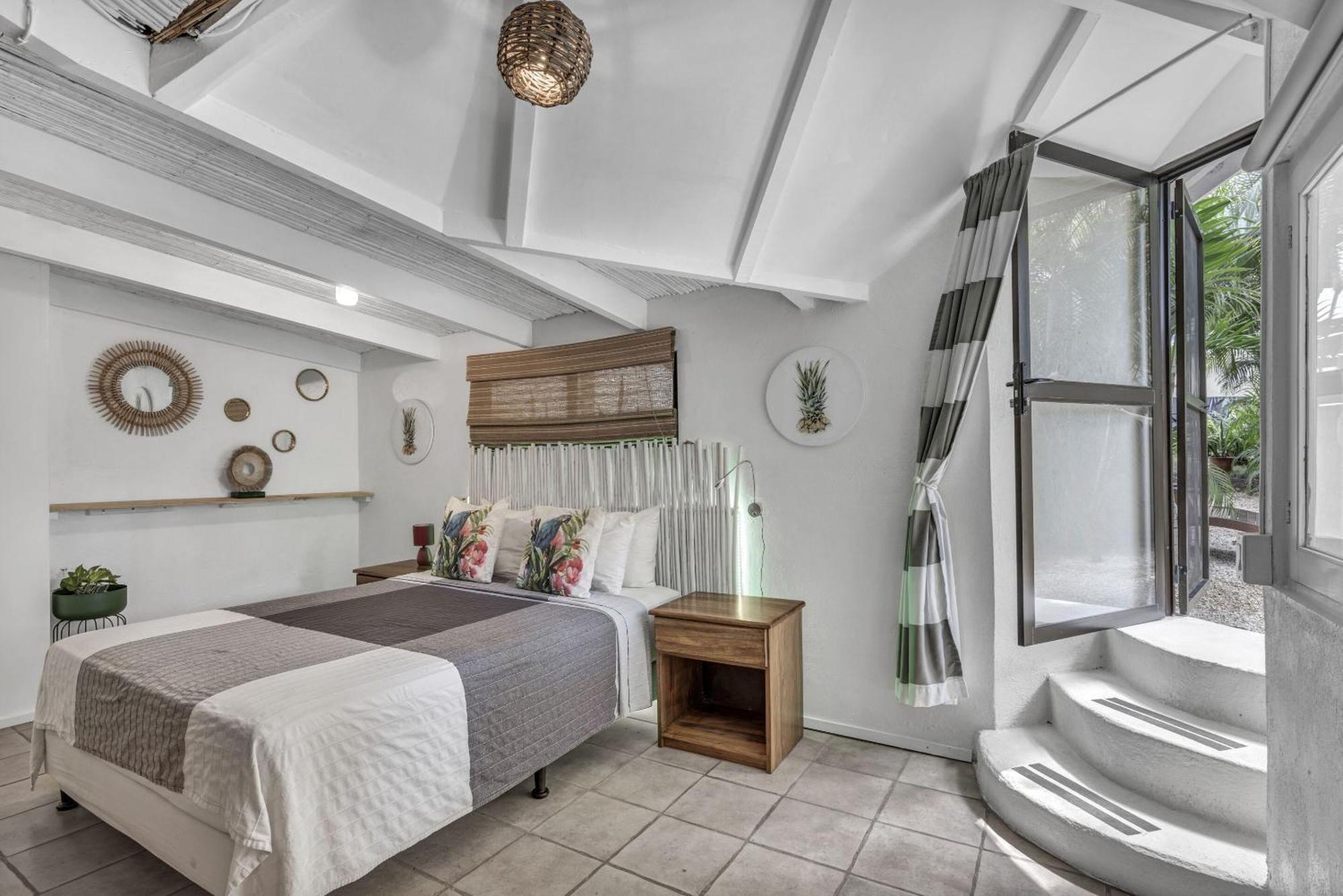 The Beach Bungalows Tamarindo- Adults Only Bed & Breakfast 4*