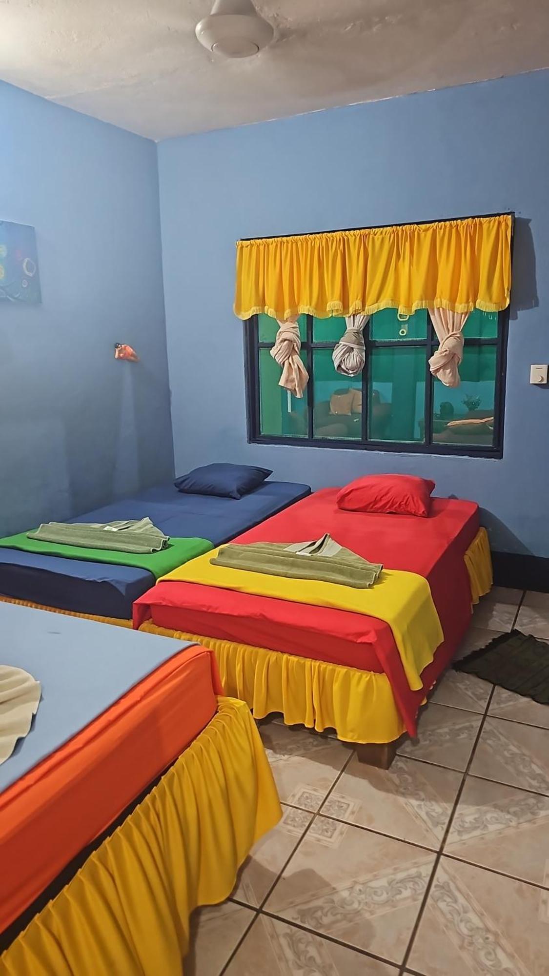 Cabinas Natural Hostel
