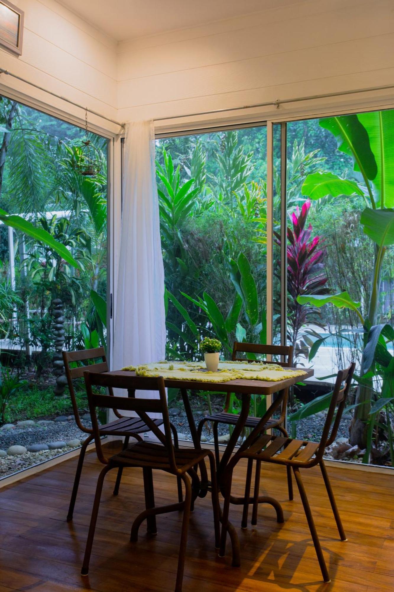 Gardens Aparthotel *