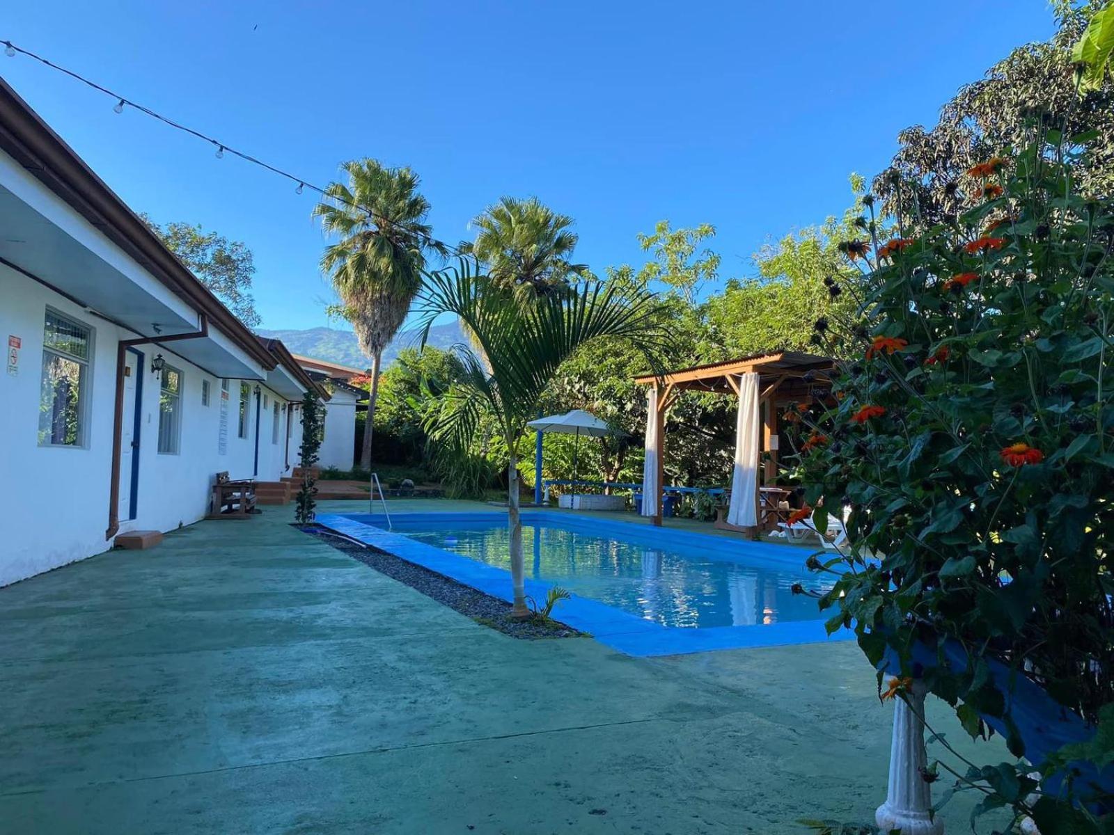 Bed & Breakfast Geliwa Turrialba