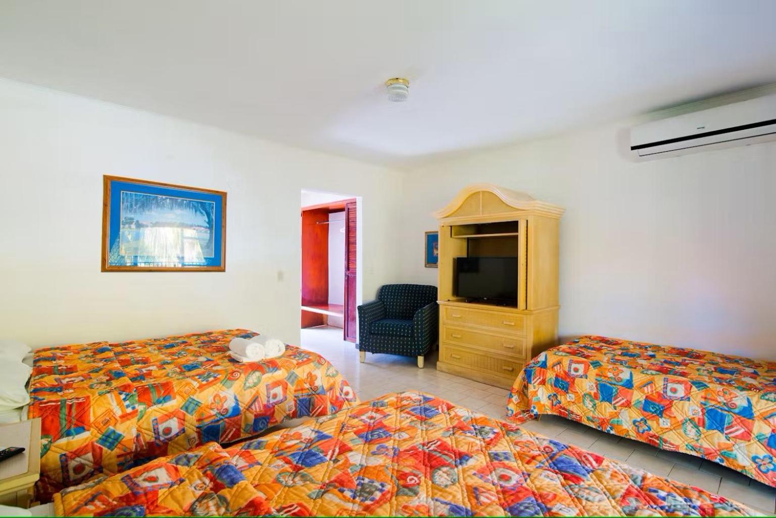 Break & Cr Surf Camp Hotel 3*