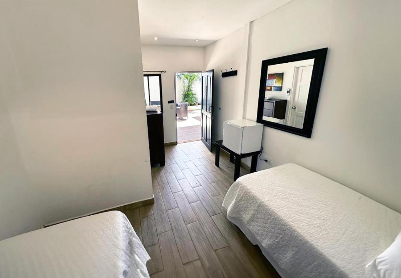Hotel Surf Ranch 4*