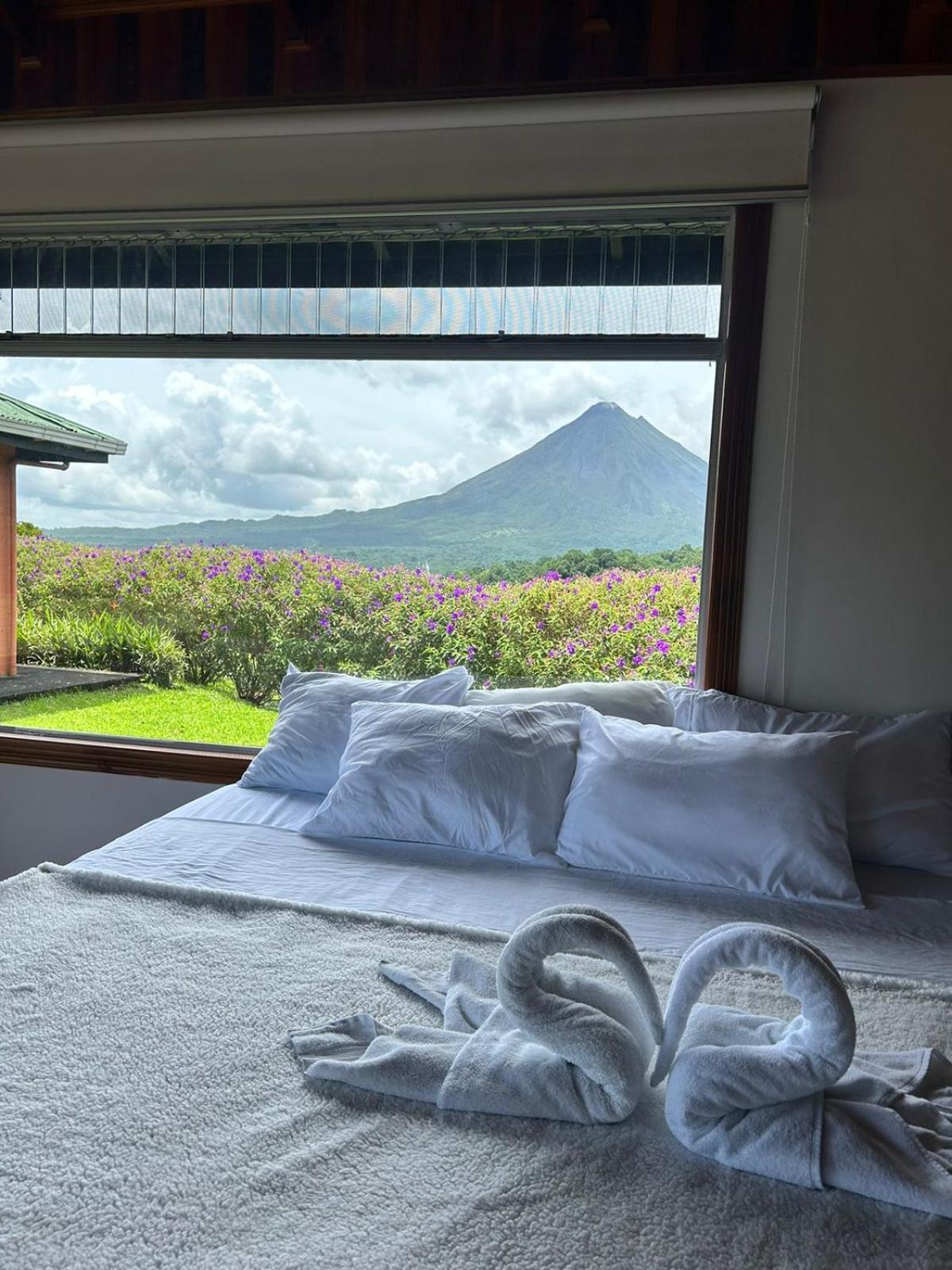 Chateau Arenal & Restaurante Hotel