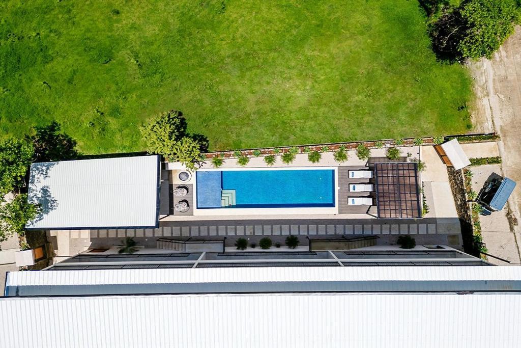 Apartment Beach, Prime Location, Fantastic Watersalt Pool & Cold Plunge, Family & Friends Tamarindo