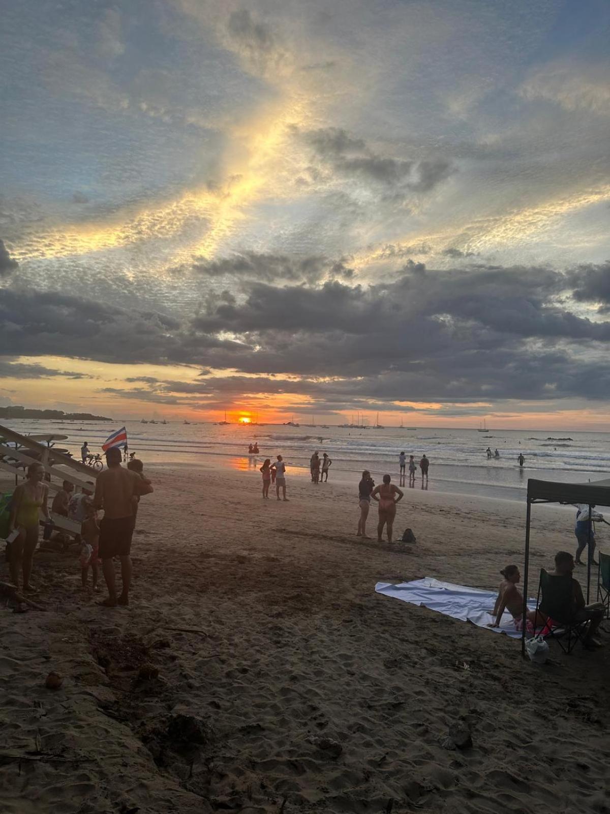 Beach, Prime Location, Fantastic Watersalt Pool & Cold Plunge, Family & Friends *