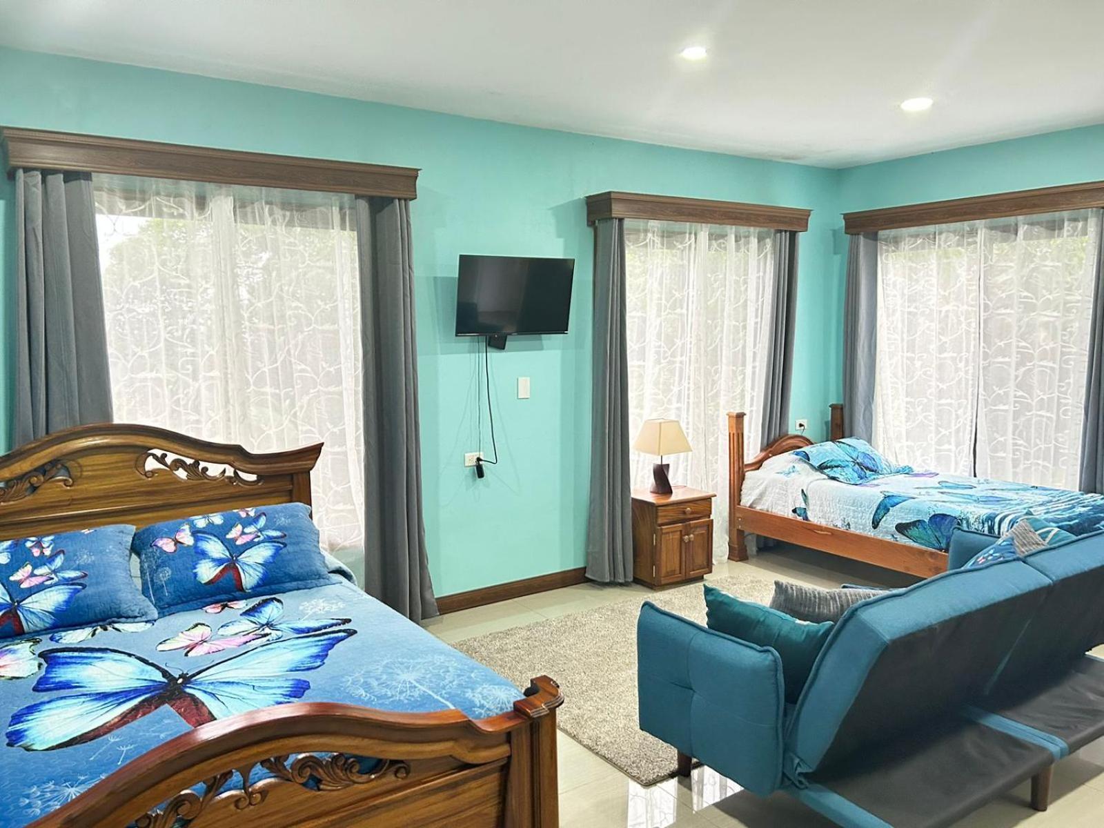 Apartment House Monteverde