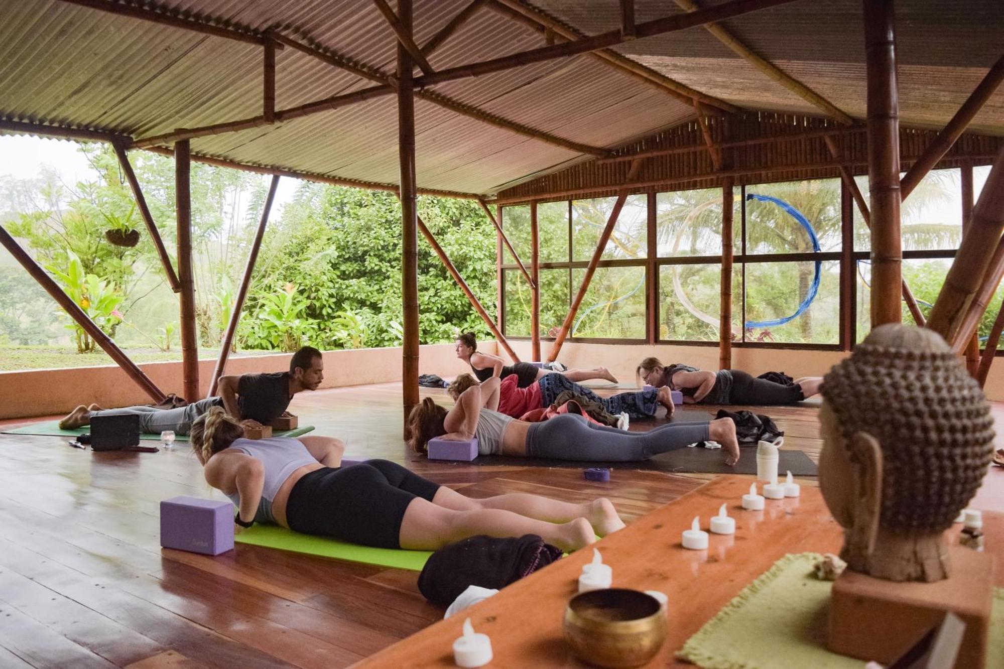 Lodge Essence Arenal & Yoga