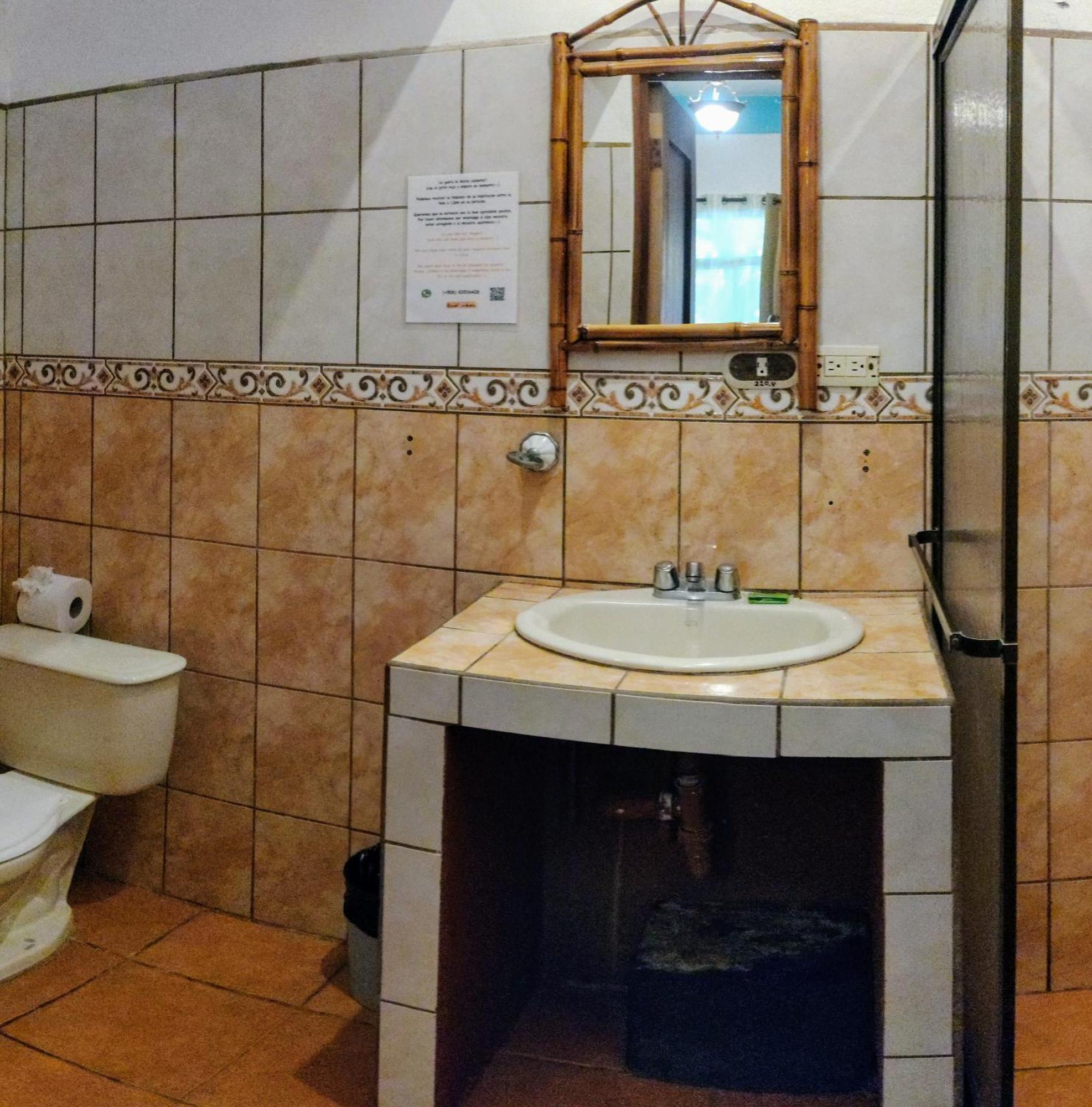 Cool Vibes Hostel