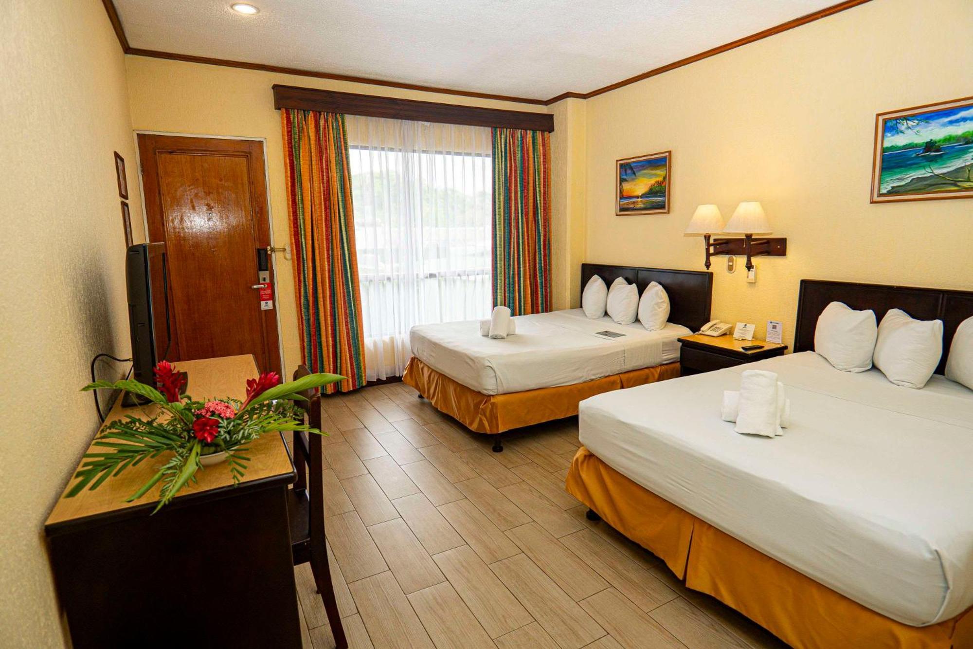 Western & Casino Kamuk Hotel 3*