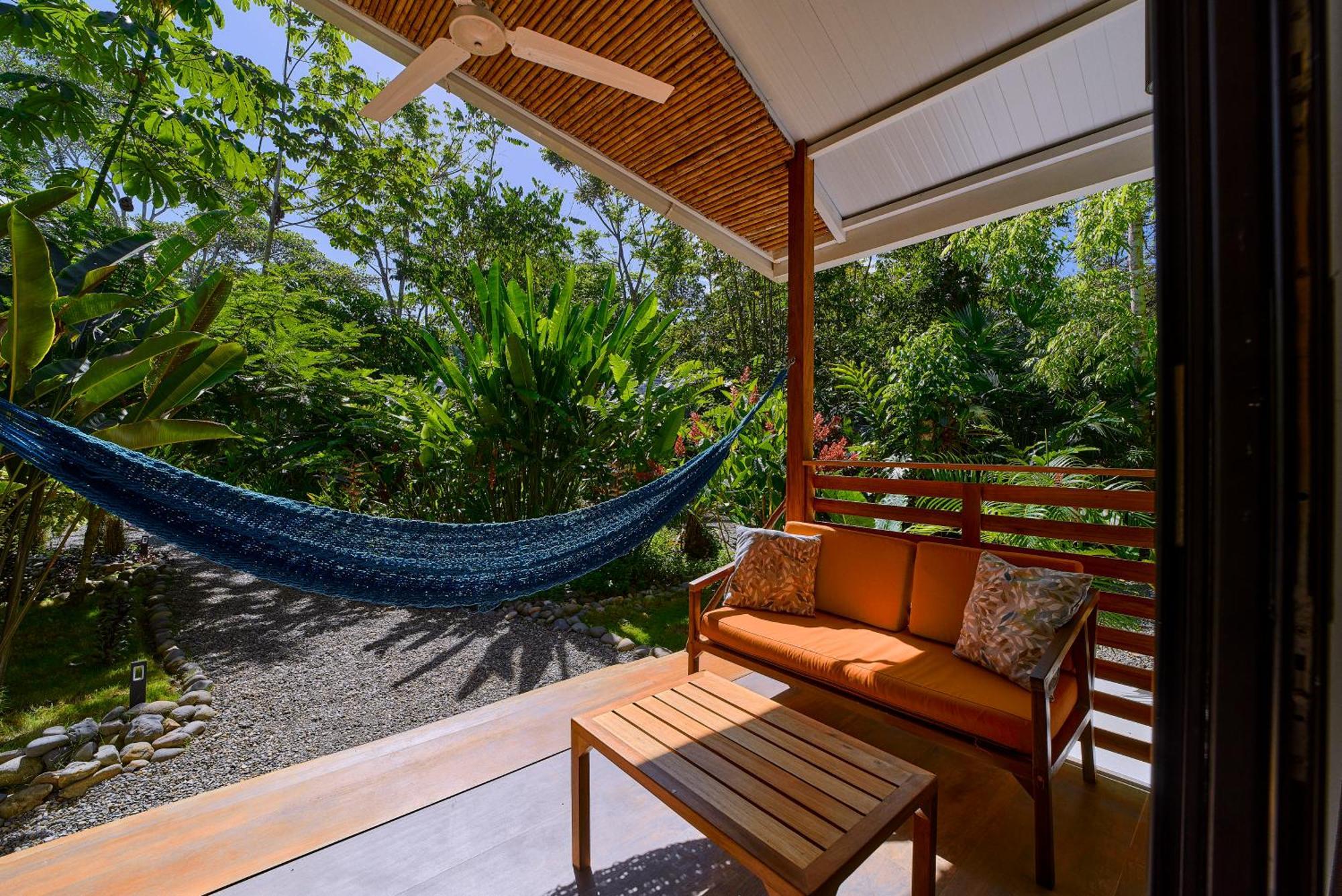 Resort Dragonfly Beachfront Villas-adult Only *