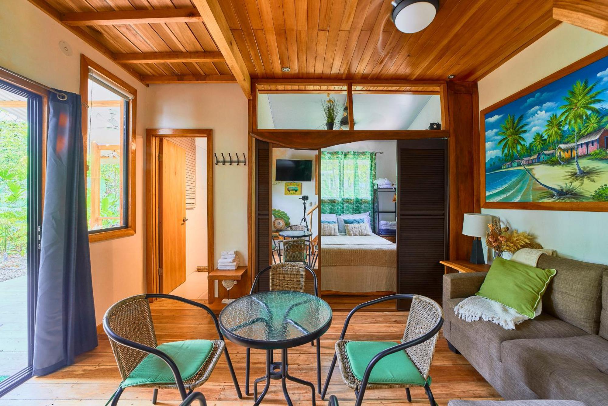 Dragonfly Beachfront Villas-adult Only *