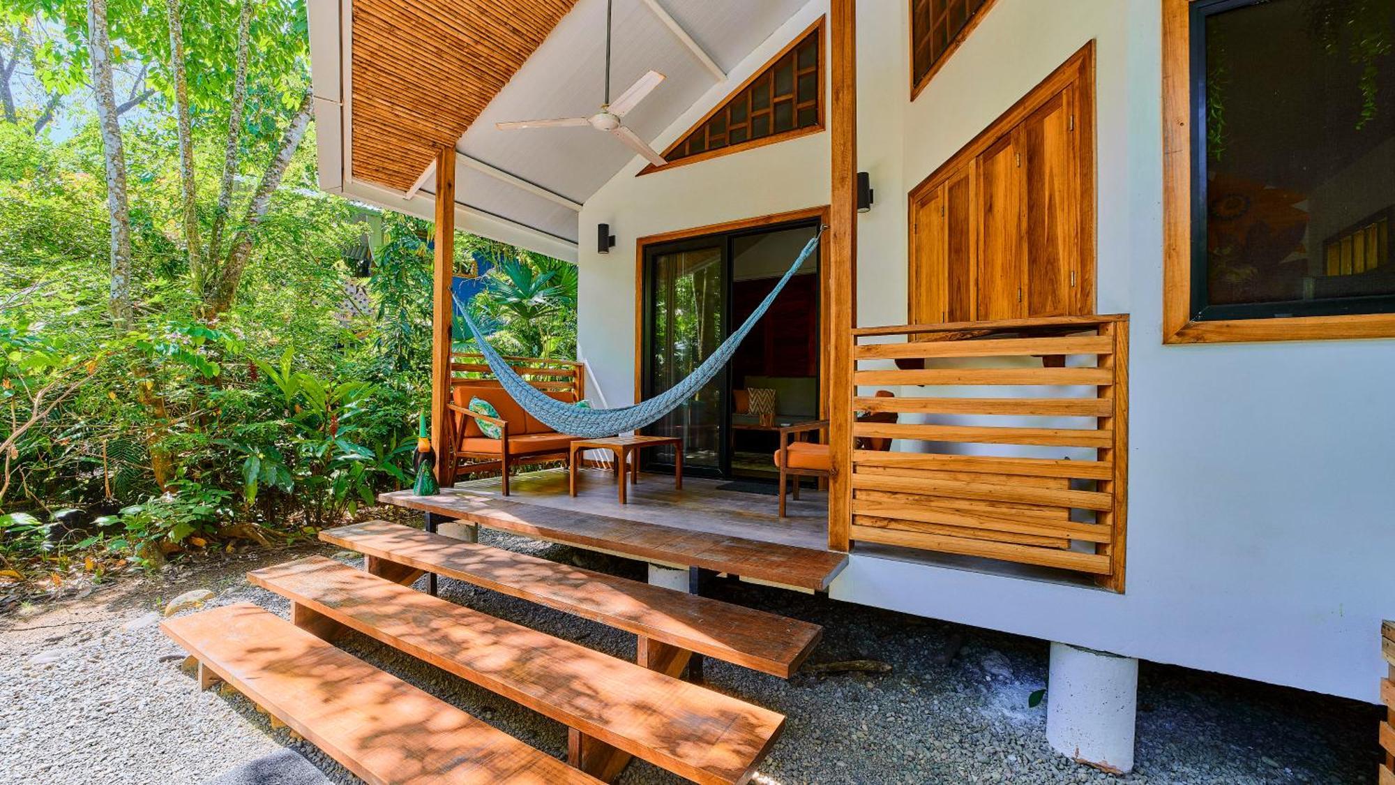 Dragonfly Beachfront Villas-adult Only Resort *
