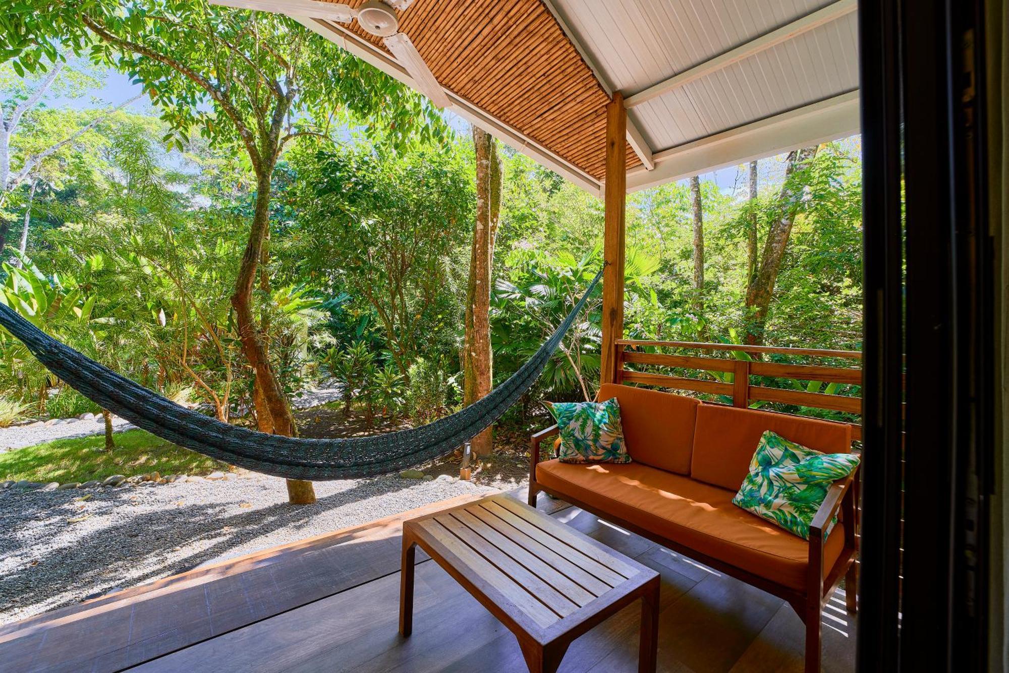 Resort Dragonfly Beachfront Villas-adult Only *