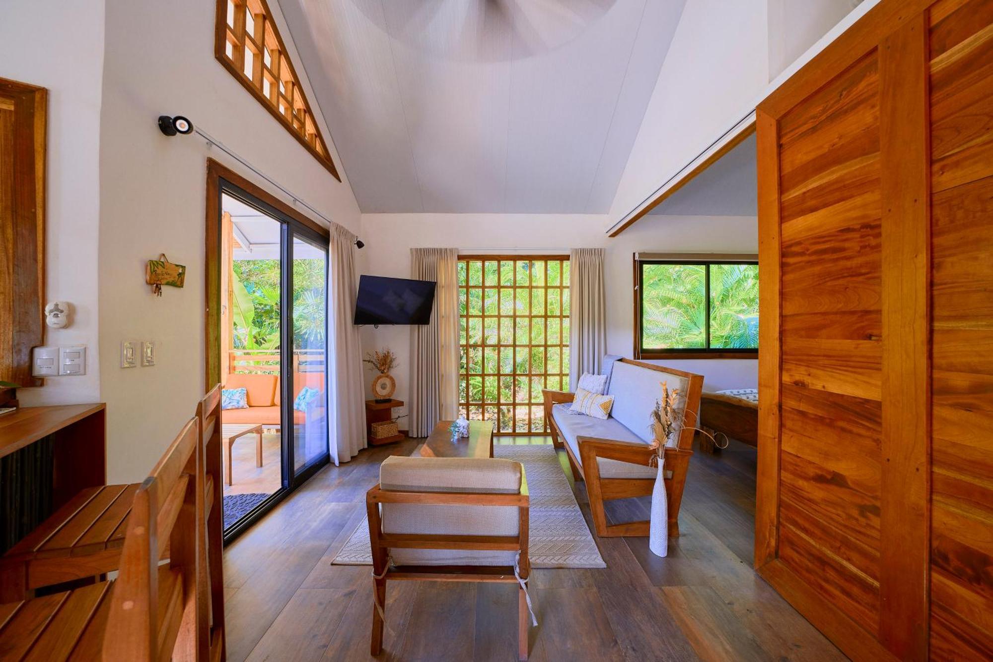 Dragonfly Beachfront Villas-adult Only Resort Punta Uva