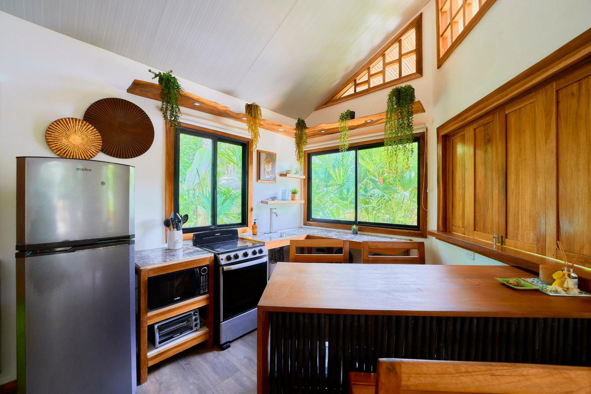 Resort Dragonfly Beachfront Villas-adult Only *