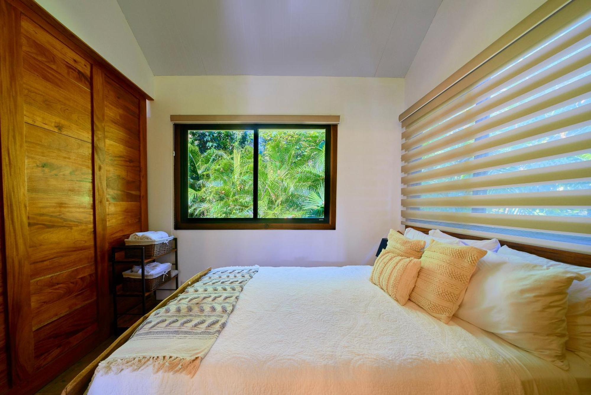 Dragonfly Beachfront Villas-adult Only Resort *