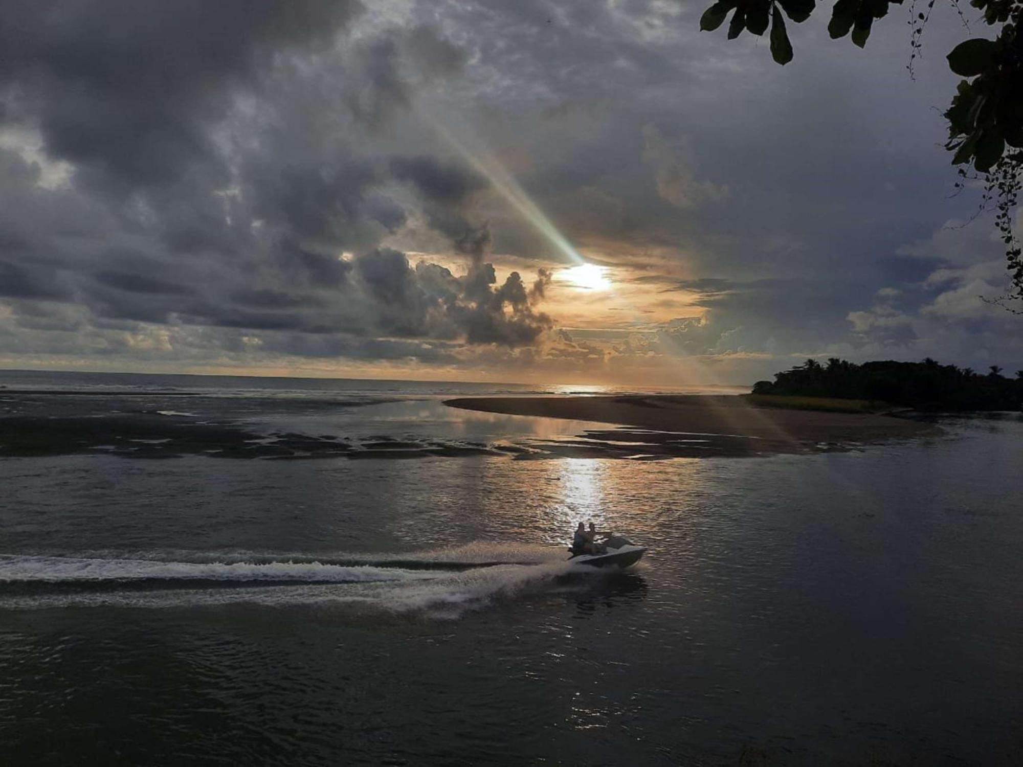 Western & Casino Kamuk 3* Manuel Antonio
