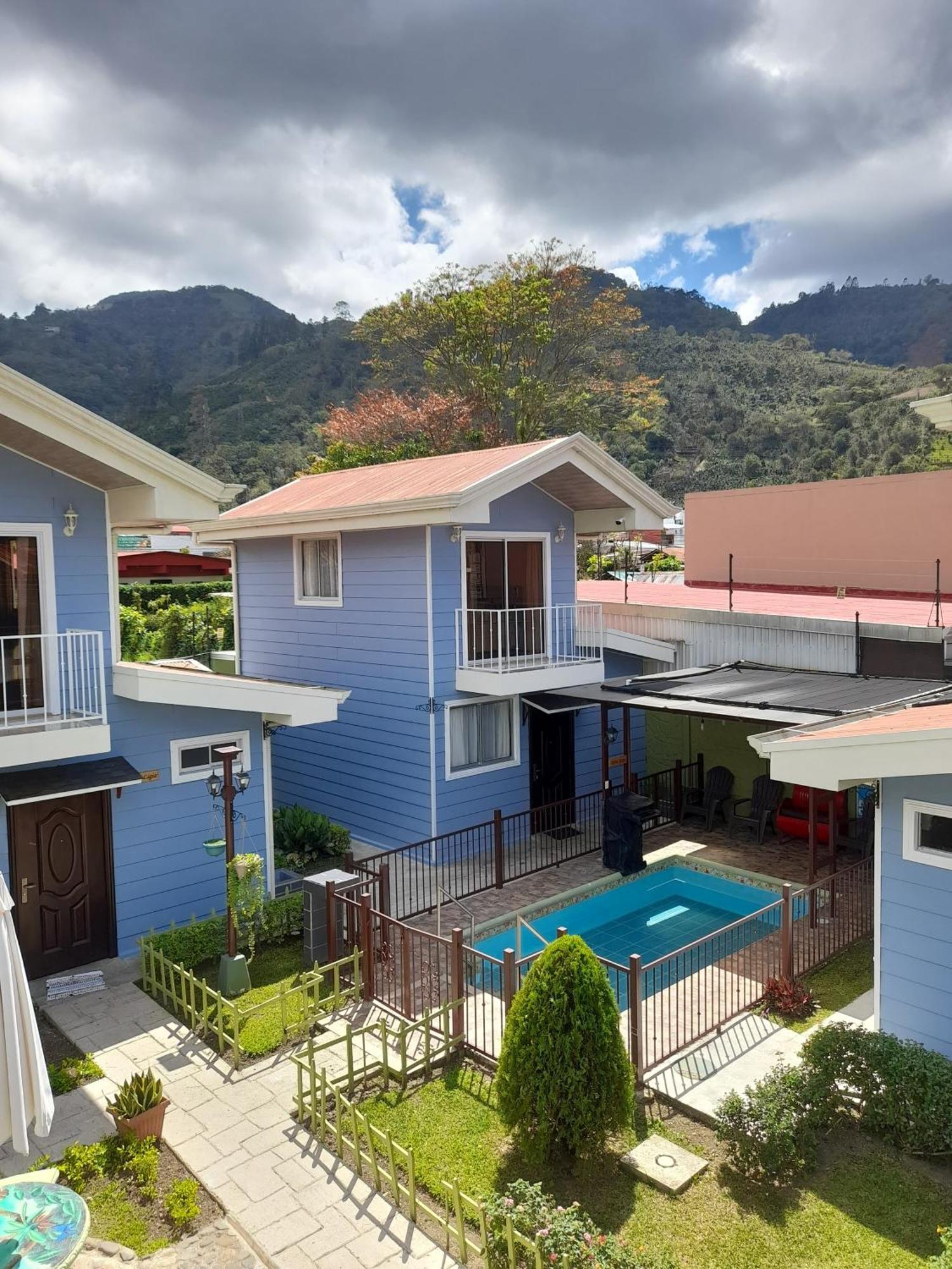 Valley Bed & Breakfast Orosi