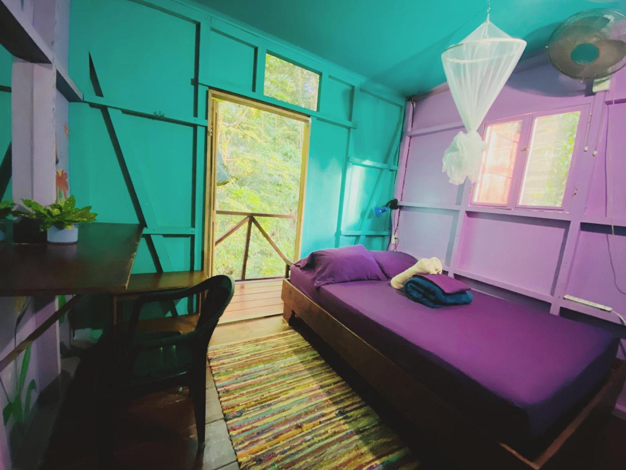 Homestay Hidden Jungle House