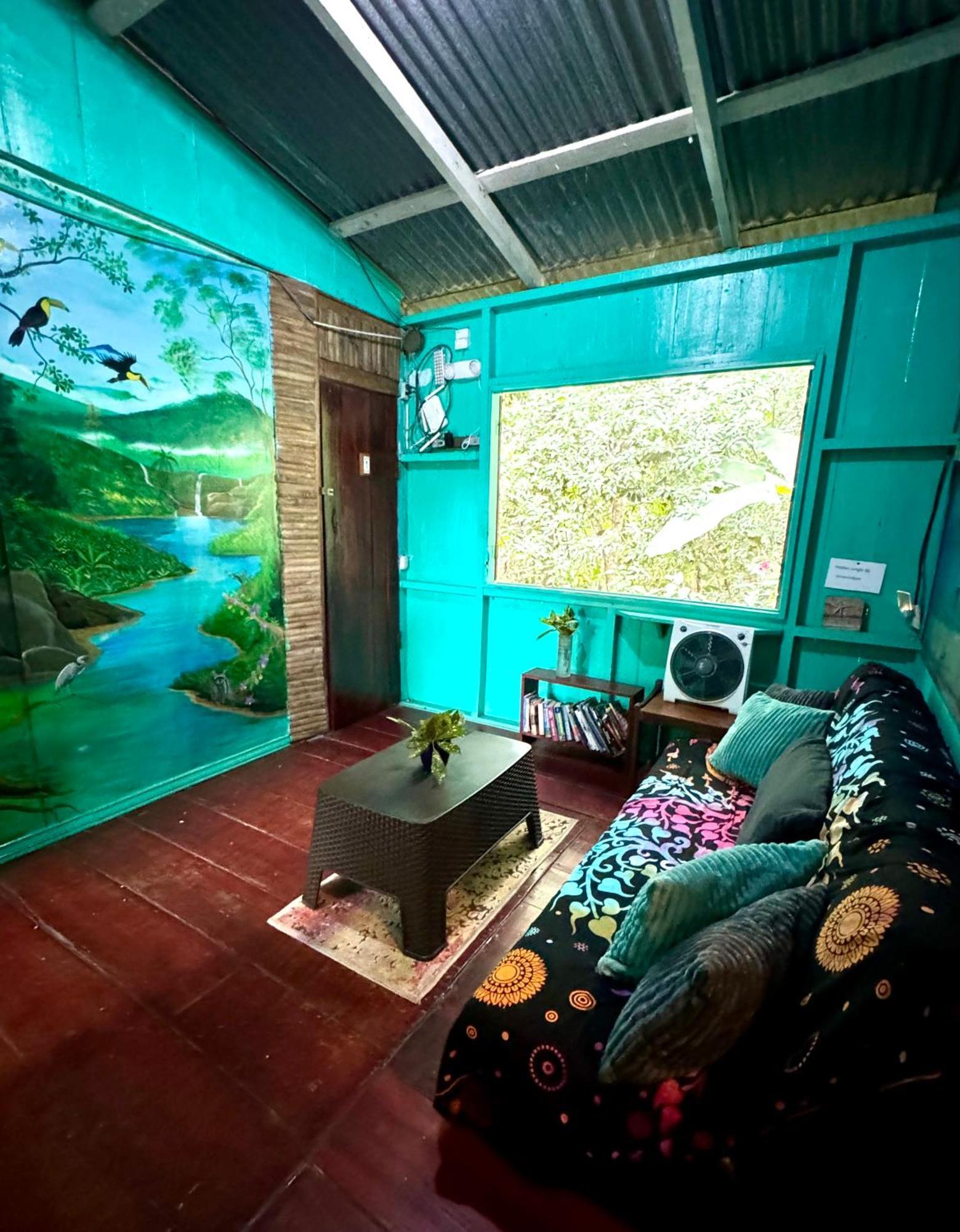 Hidden Jungle House Homestay