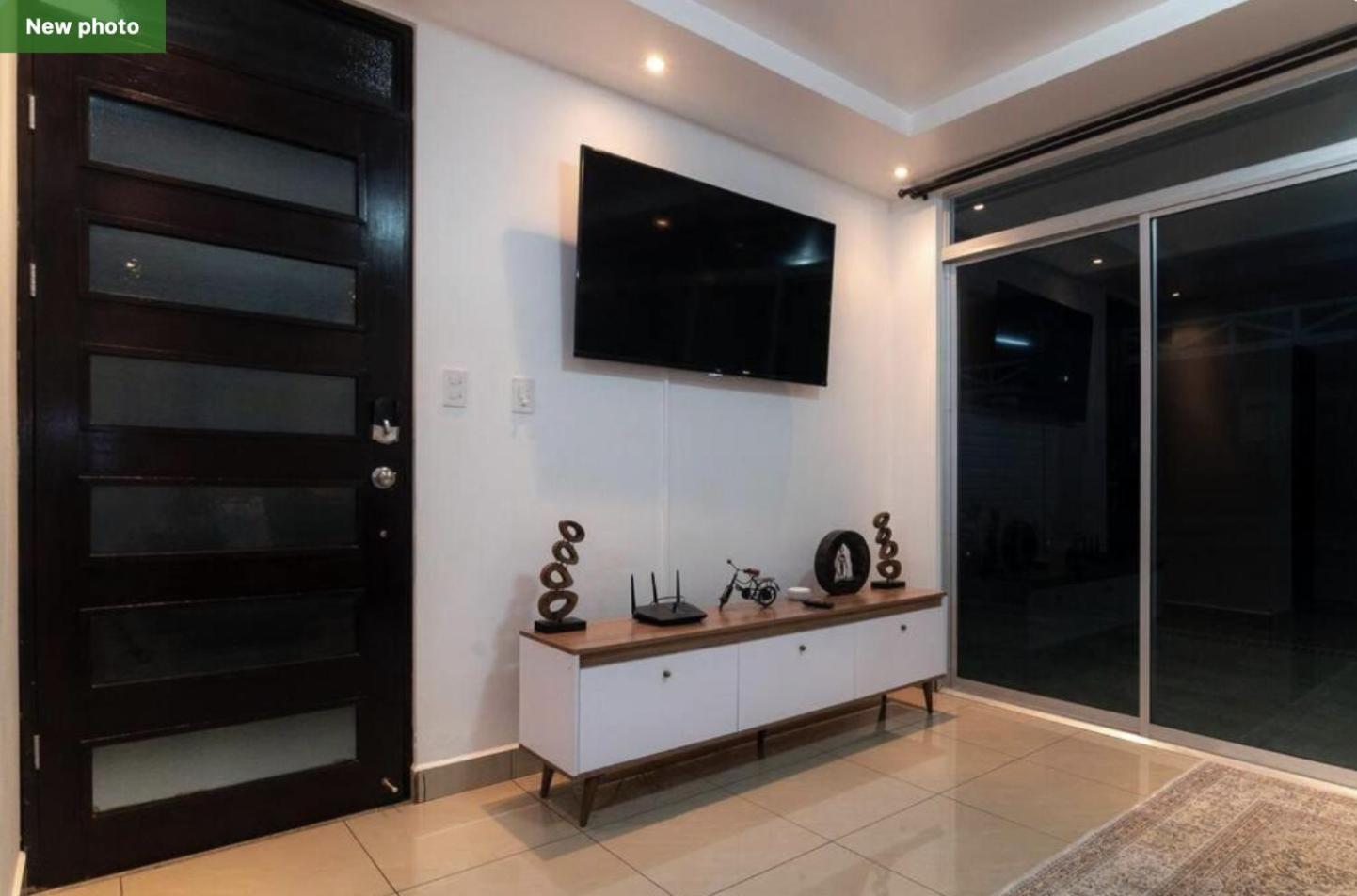 Amara House Arenal Location *