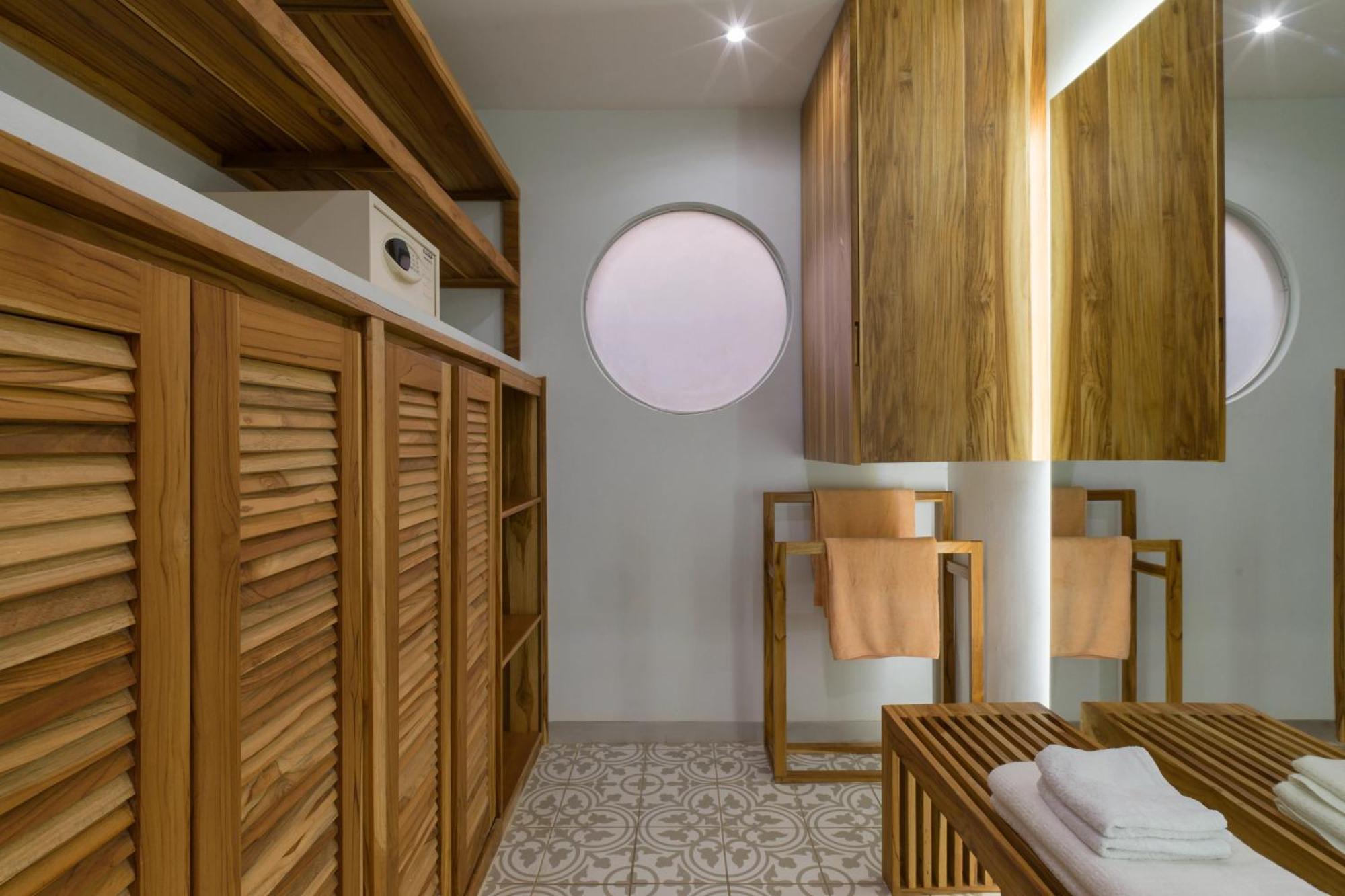 Hotel Bay - Self Check In, Adults Only 4*