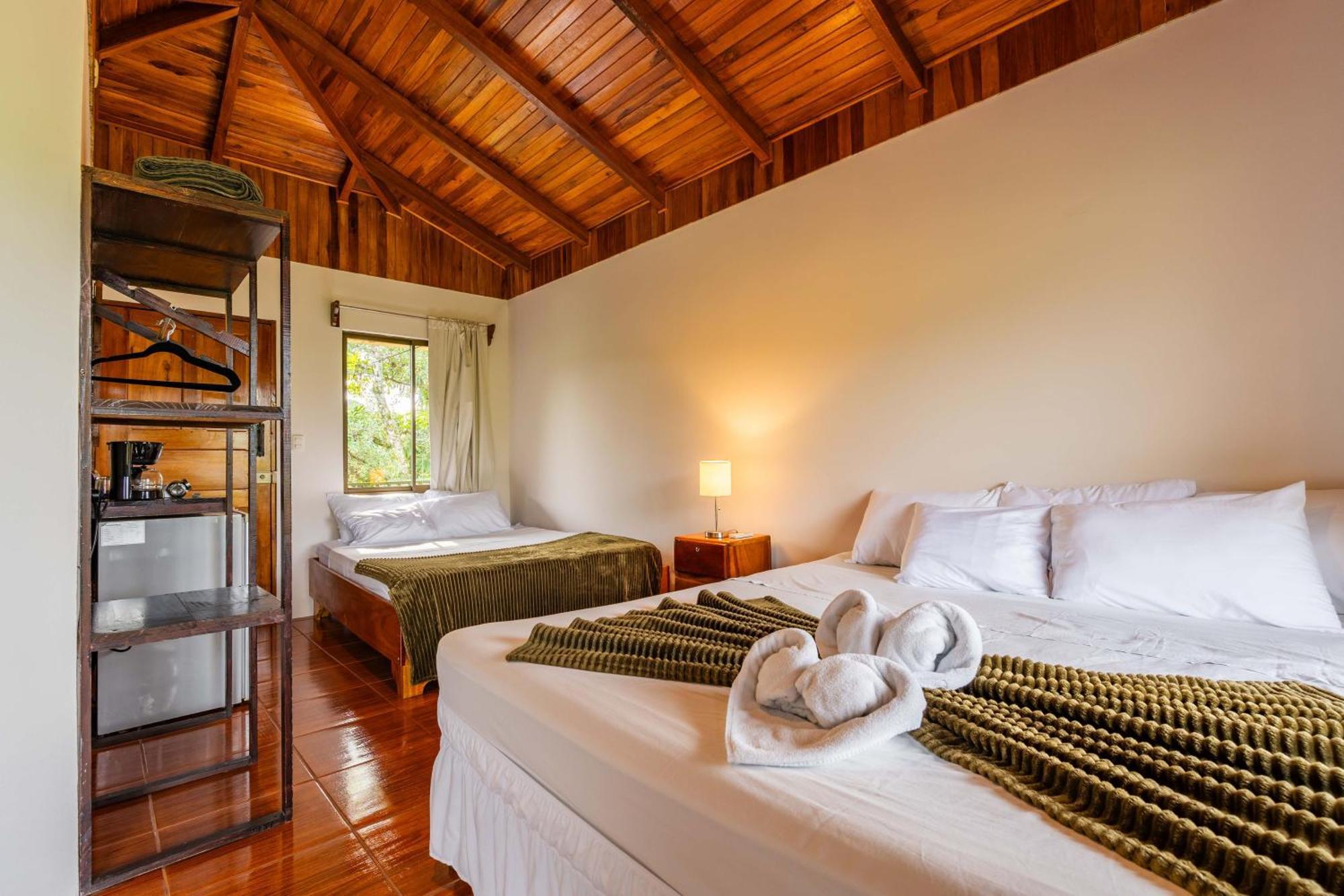 Chateau Arenal & Restaurante Hotel