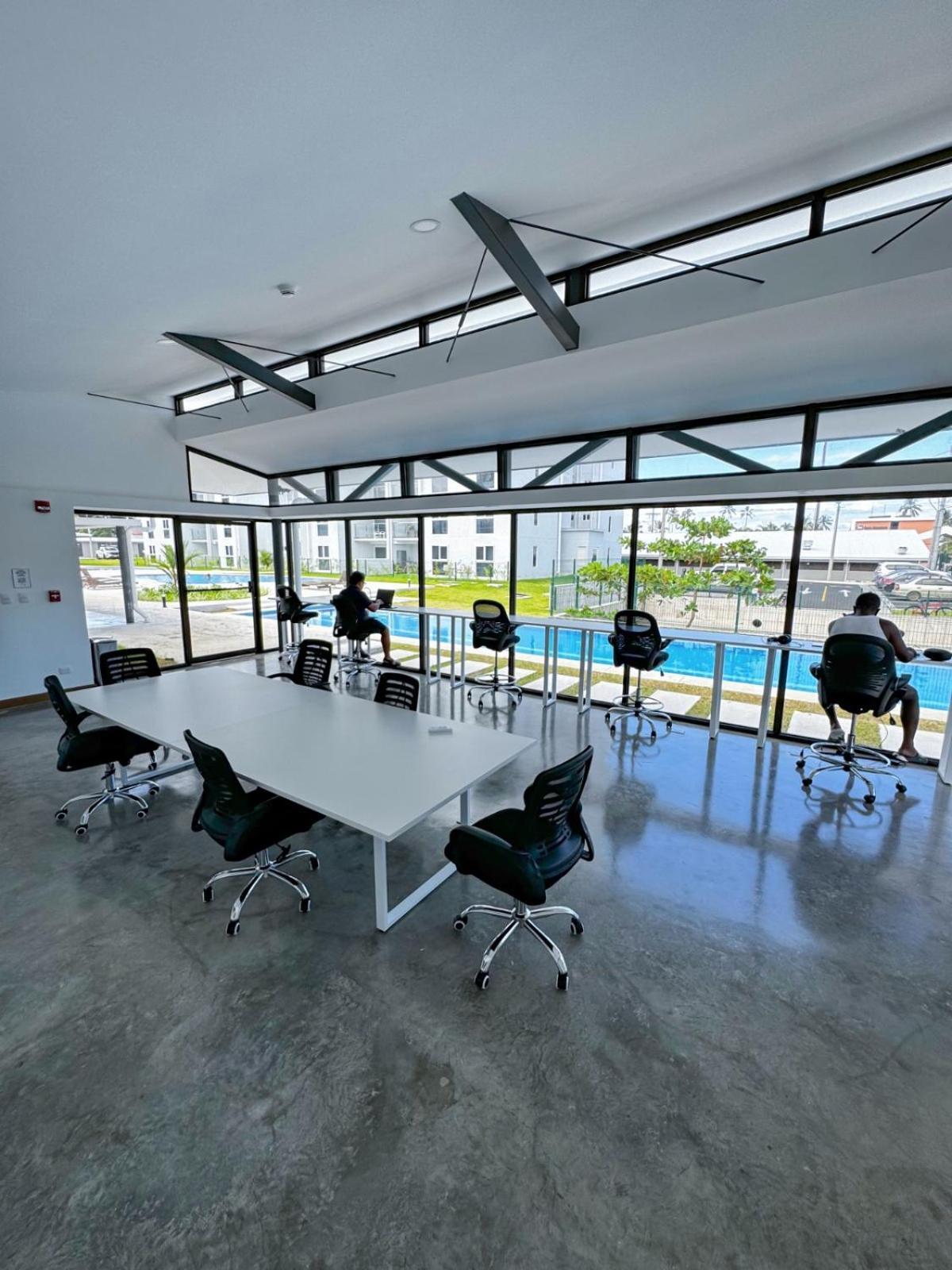 Luxury At Viva Apartment