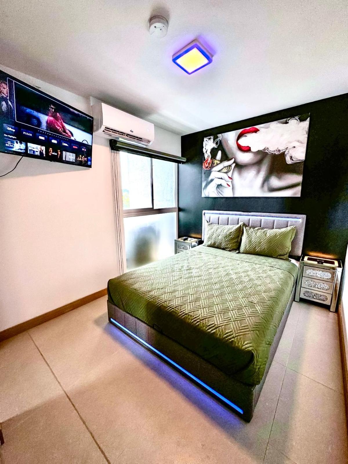 Luxury At Viva Apartment *