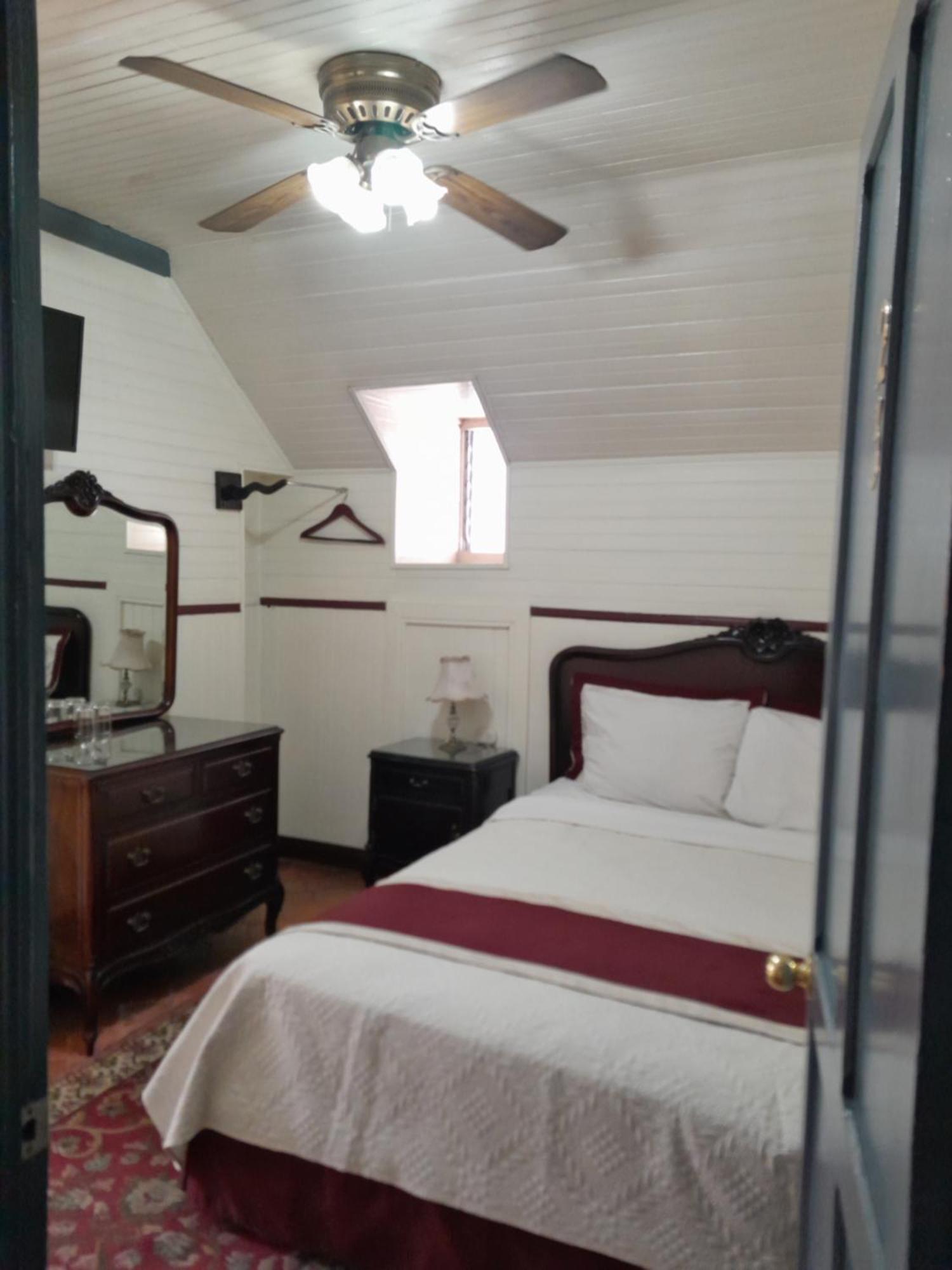 Santo Tomas / Historical Property Hotel