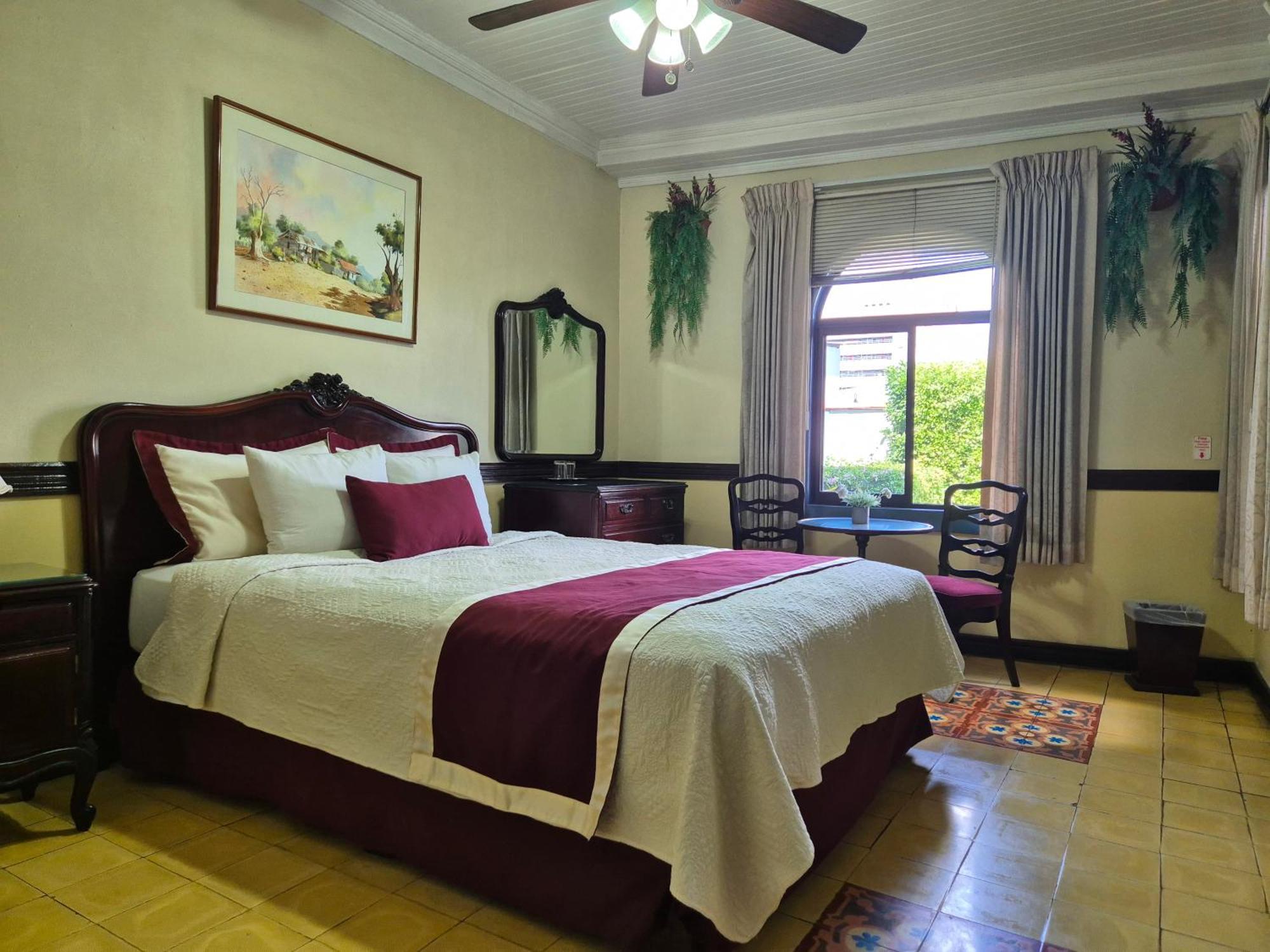 Santo Tomas / Historical Property Hotel