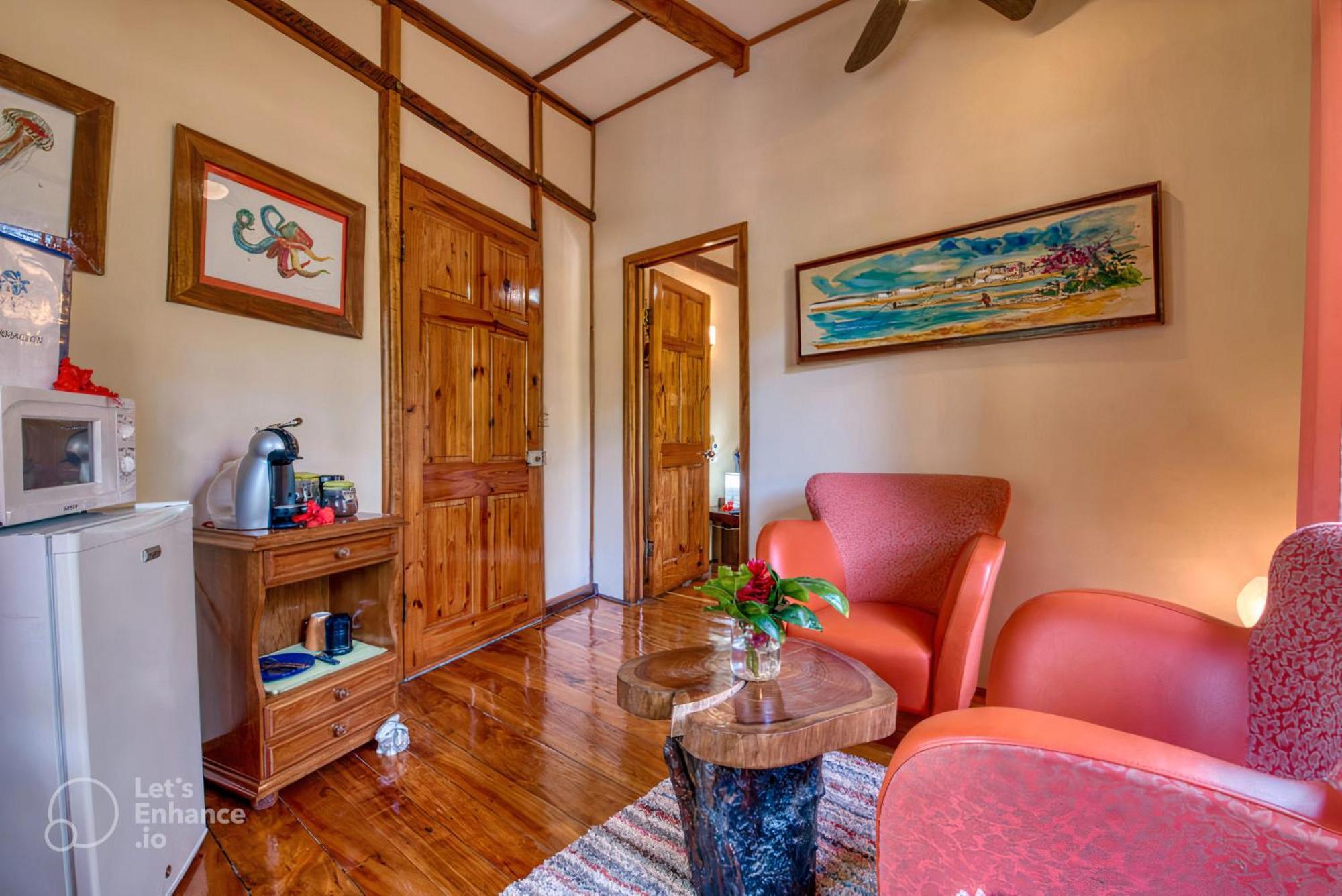 Caribe Town Lodge *