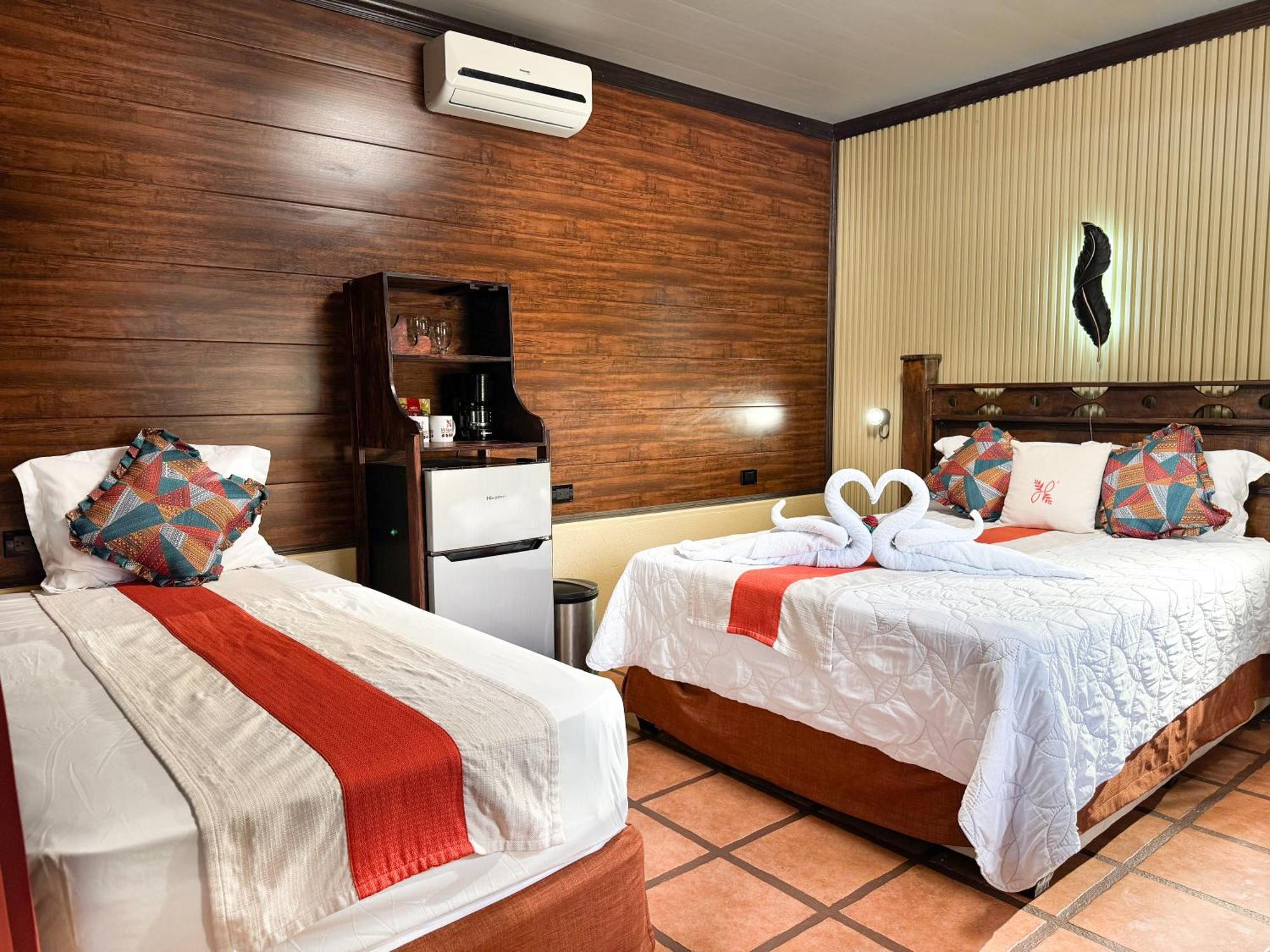 Heliconias Nature & Hot Springs Hotel La Fortuna